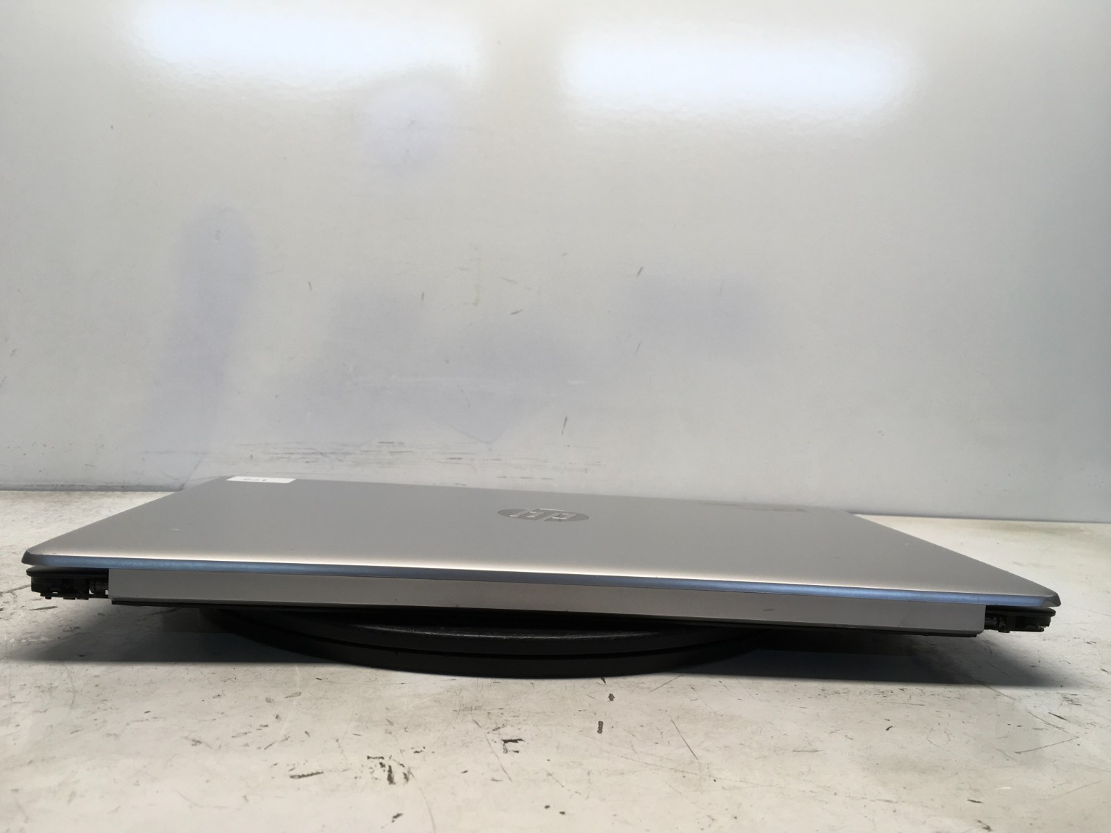 HP 17-CA1 AMD Ryzen 3 3200U 2600MHz 4 GB NO HDD