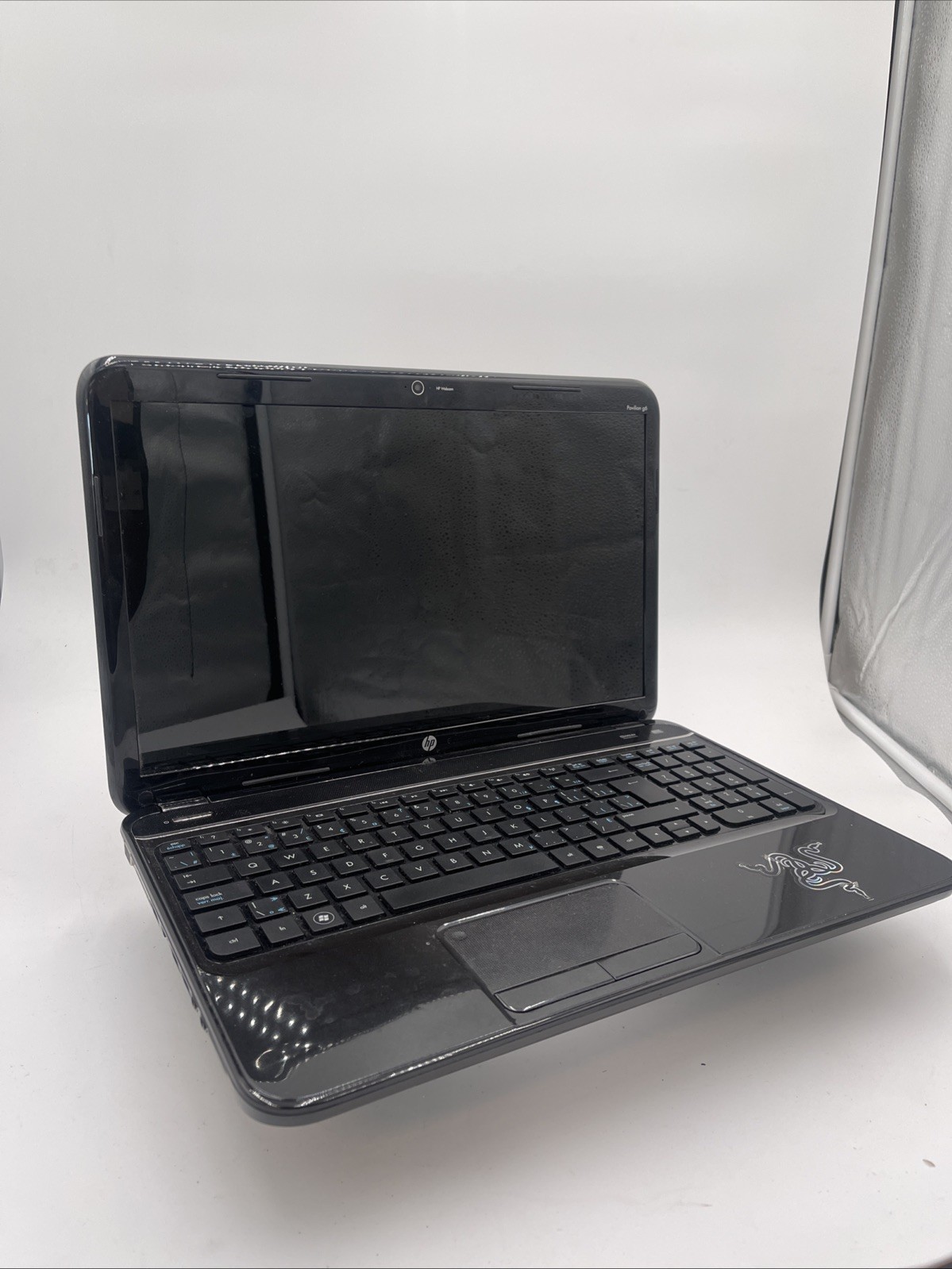 HP Pavilion Laptop AMD G6 4400M 4GB Ram – Power tested only – Sold As Is