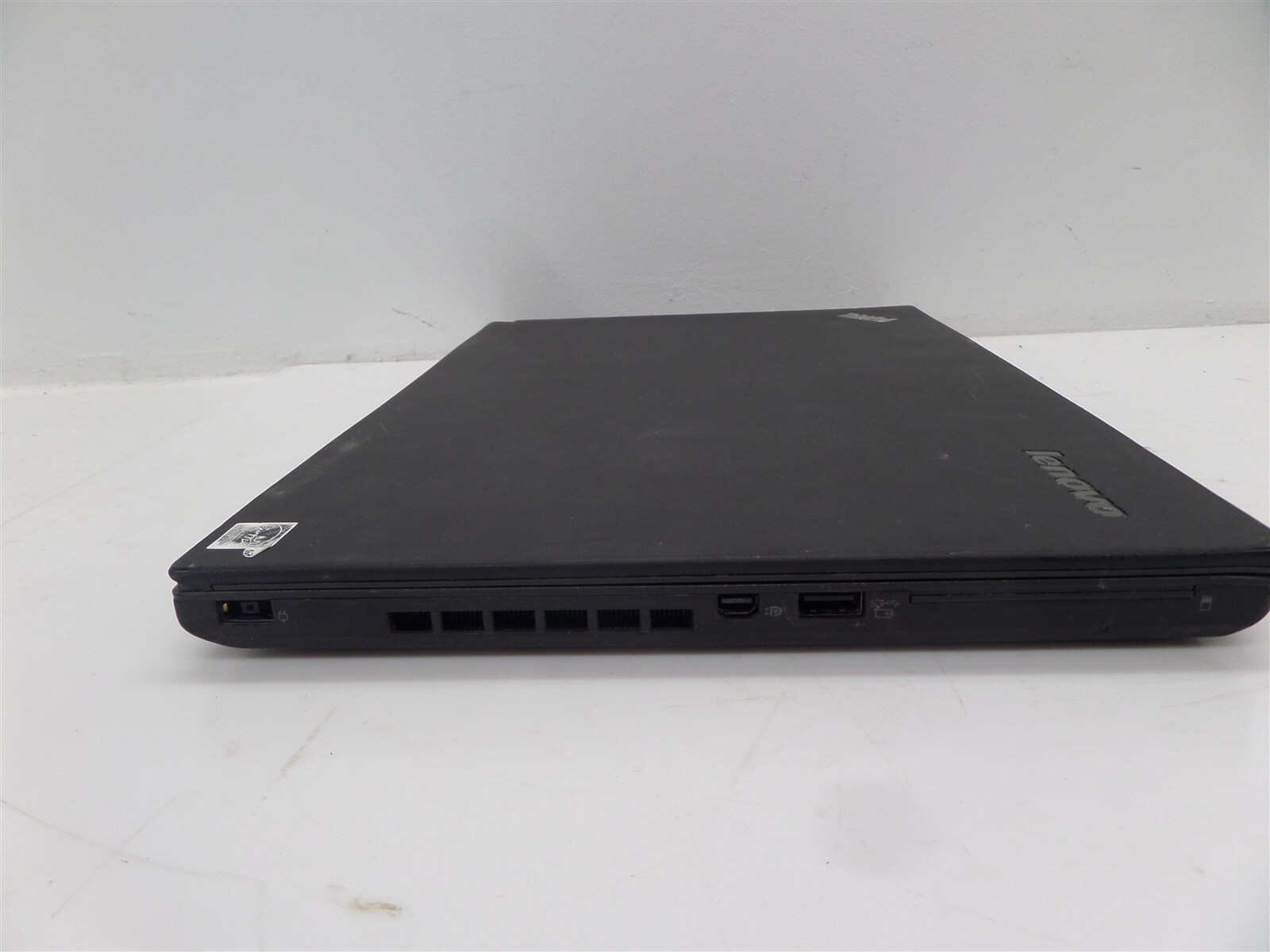 Lenovo ThinkPad T440 14″ Laptop w/ Core i7-4600U 2.1GHz CPU 8GB RAM – No HDD
