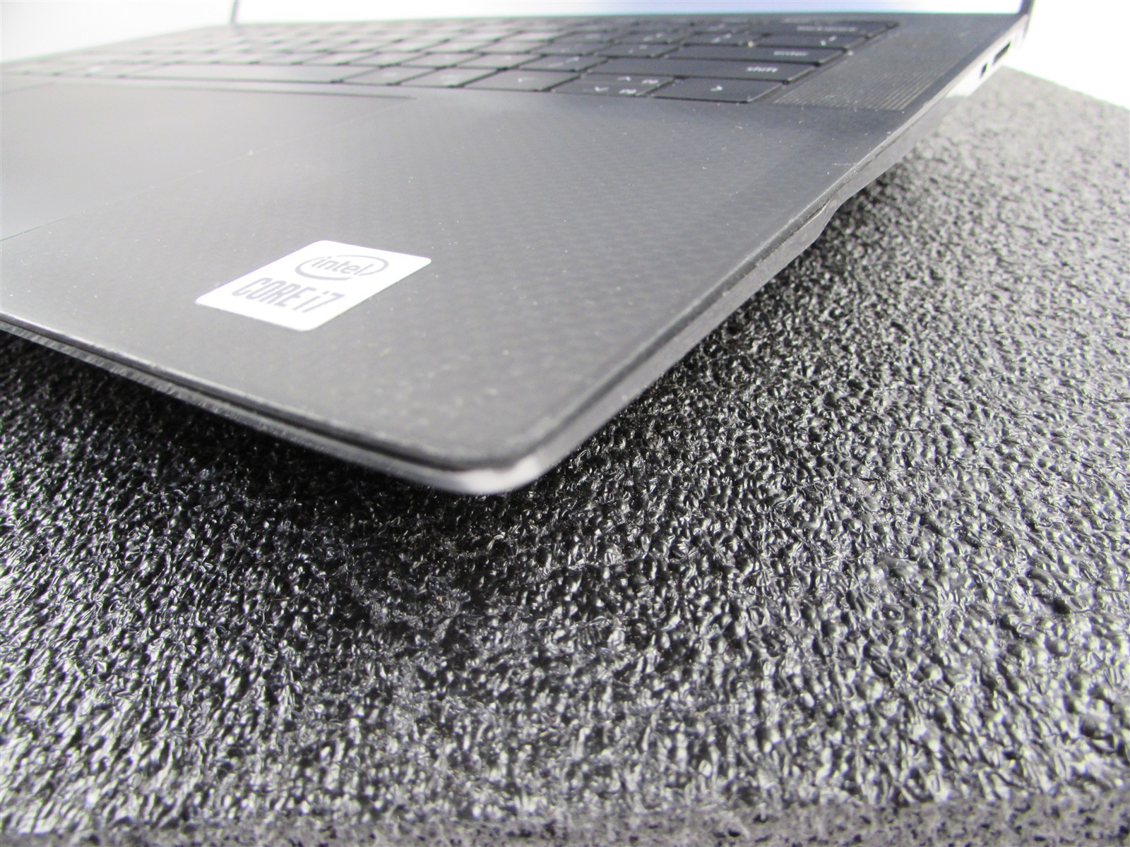 DELL PRECISION 5550 1920X1200 FHD CORE I7-10850H 512GB SSD 32GB RAM T1000 WIN 11