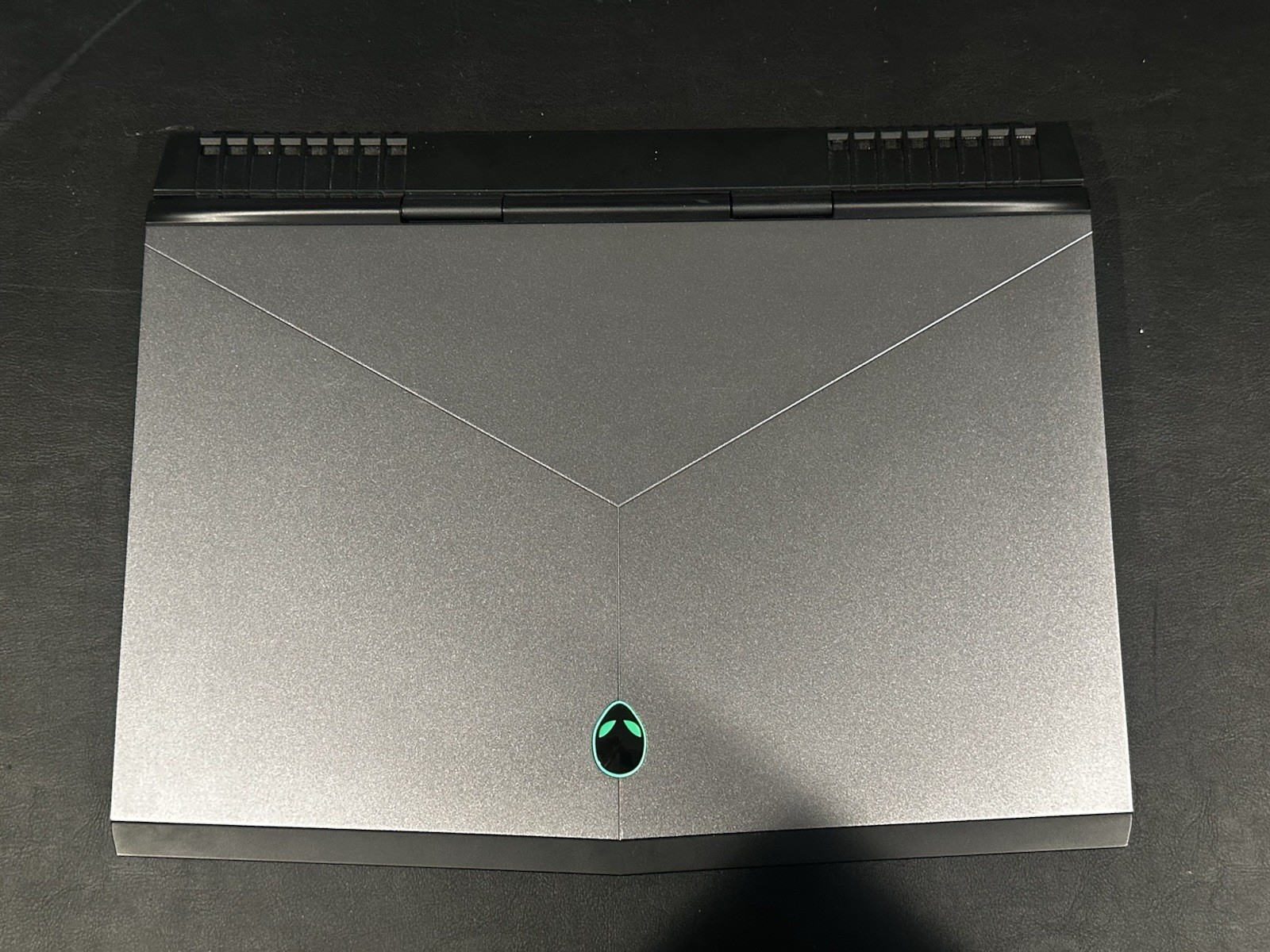 ALIENWARE 15 15.6in Gaming Laptop i7-7700HQ 16GB Ram 512GB GTX 1070 8GB