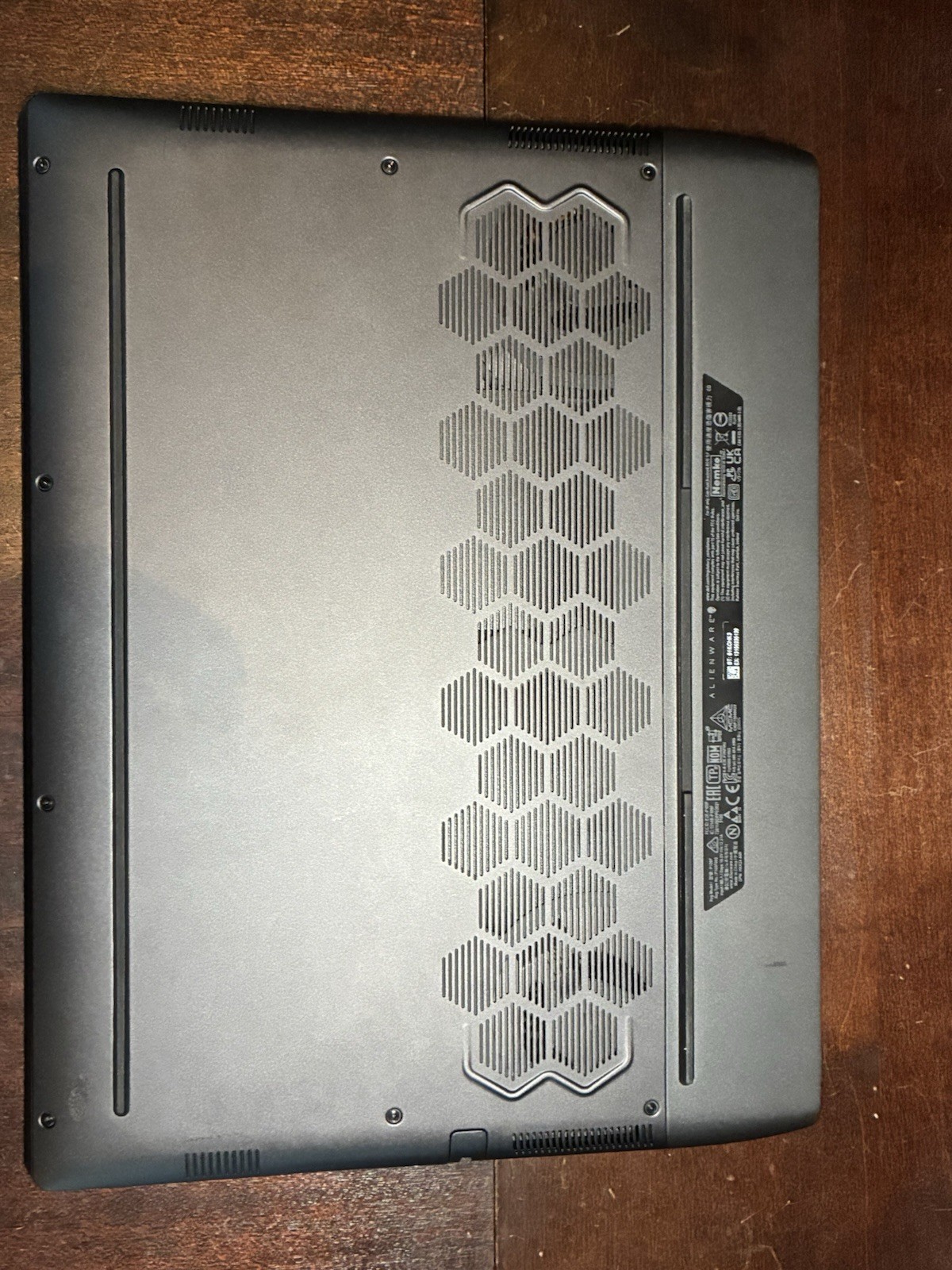 Alienware m15 Ryzen Edition R5 — Gaming Laptop