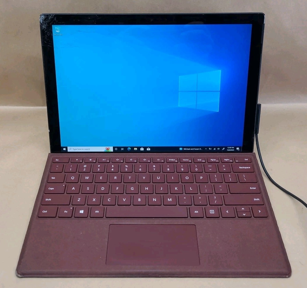 Microsoft Surface Pro 6 Intel Core i5-8250U @ 1.6GHz 8GB RAM 256GB SSD W10 *READ