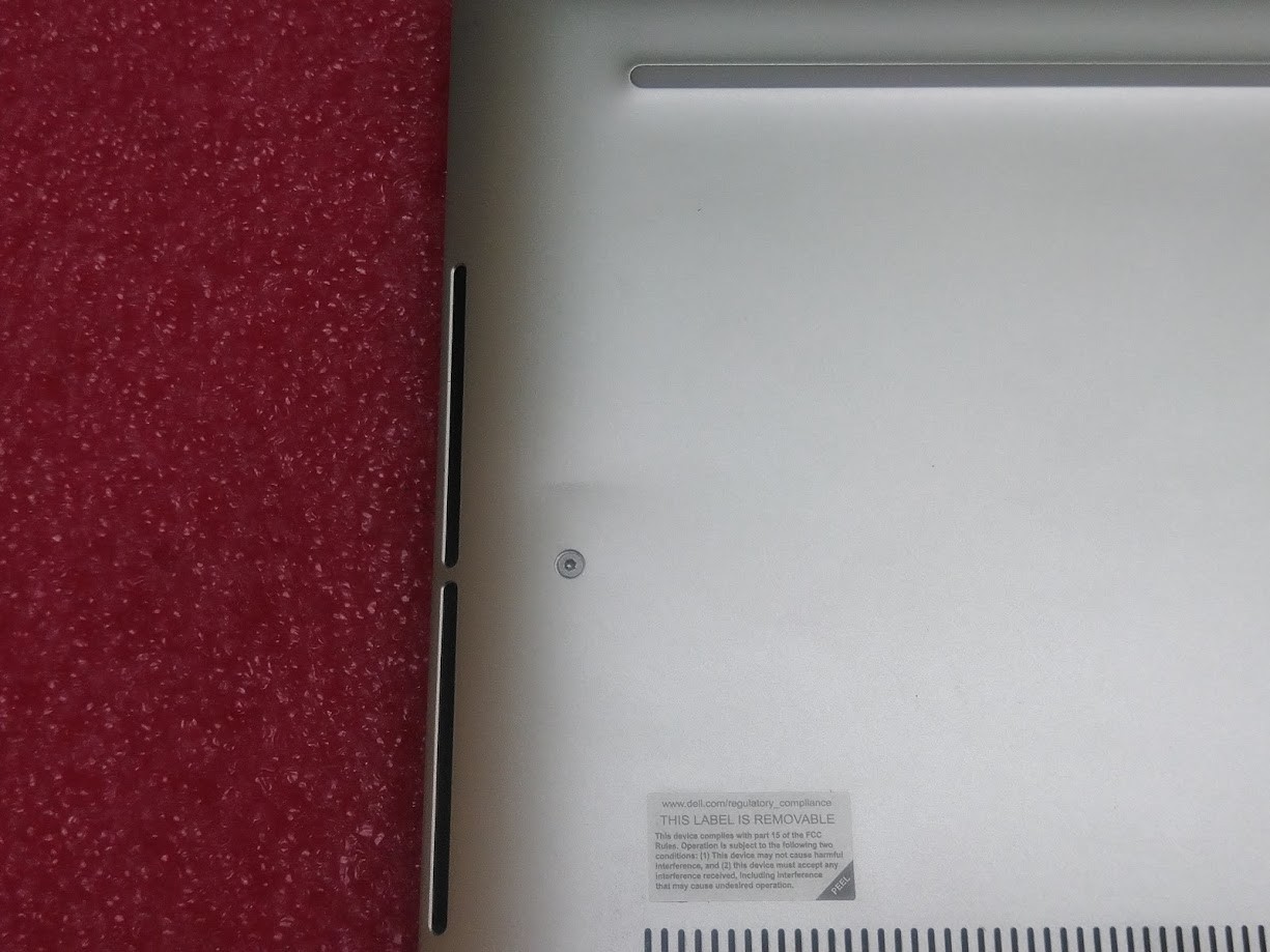 Dell XPS 15 9520 – i7-12700H 14-Core – 1TB NVMe- 24GB DDR5 – NVIDIA RTX 3050 Ti