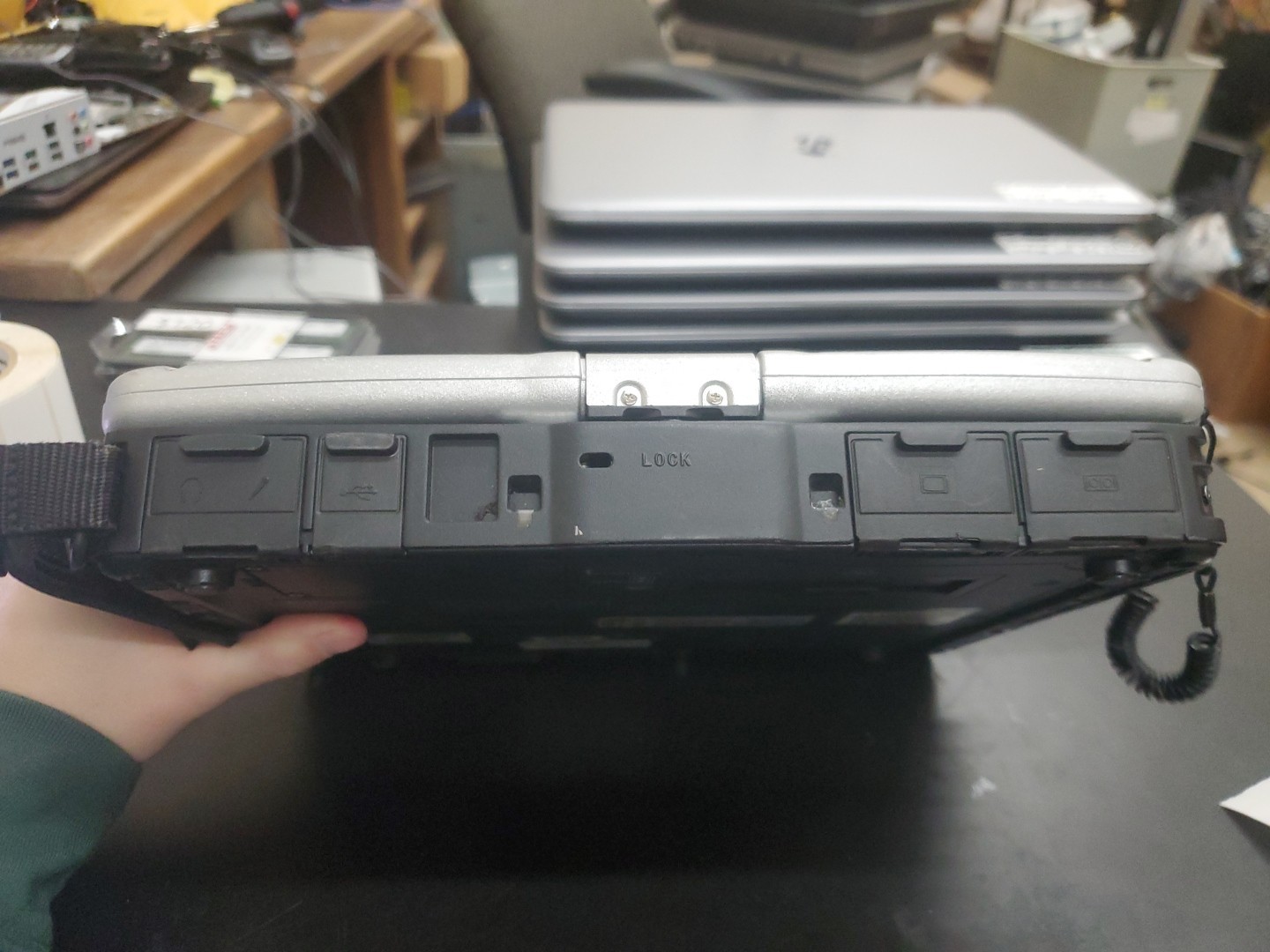 Panasonic Toughbook CF-19, i5-540 @ 1.2GHz, 4GB RAM, NO HD/caddy 6550 Hours