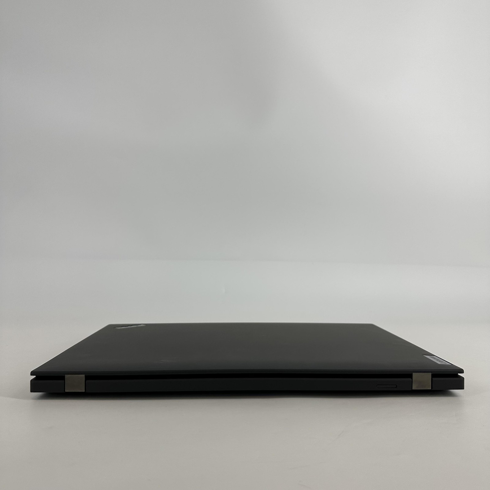 Lenovo ThinkPad T16 Gen 1 Gray FHD+ 2.2 GHz i7-1270P 16GB 512GB SSD Very Good