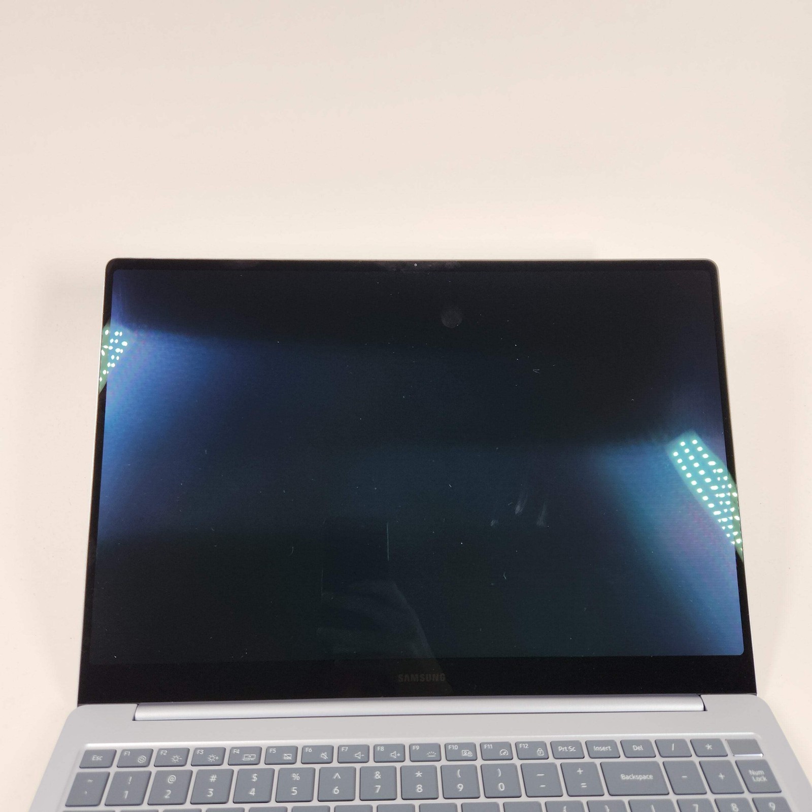 Samsung Galaxy Book4 Edge NP940XMA 16″ Snapdragon X Elite 3.4GHz 16GB RAM 512GB