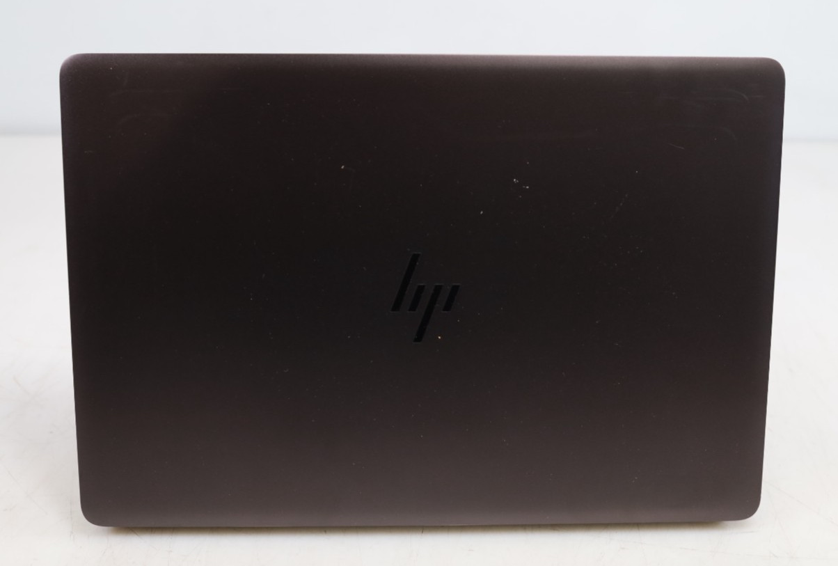 HP ZBook Studio G4 15.6″ Intel i7-7700HQ 8GB DDR4 256GB SSD No COA OS