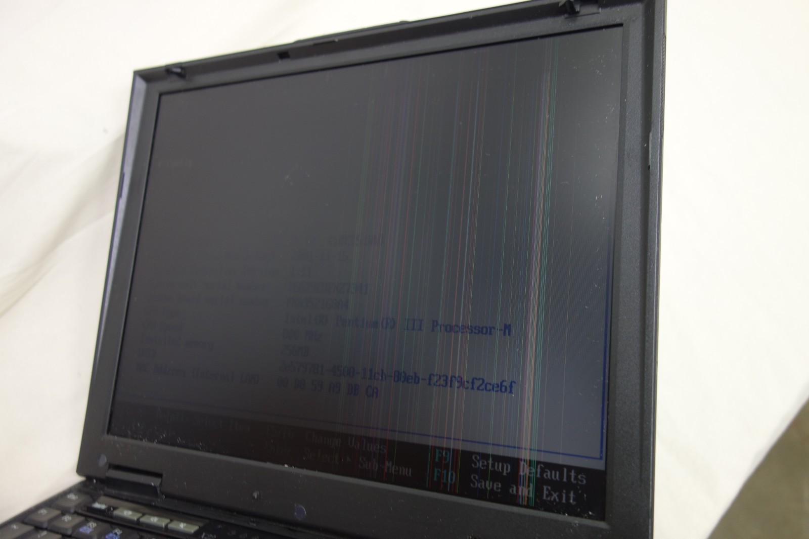 IBM Thinkpad X22 2662 12.1” Laptop Intel Pentium III 800MHz 256MB Screen damage