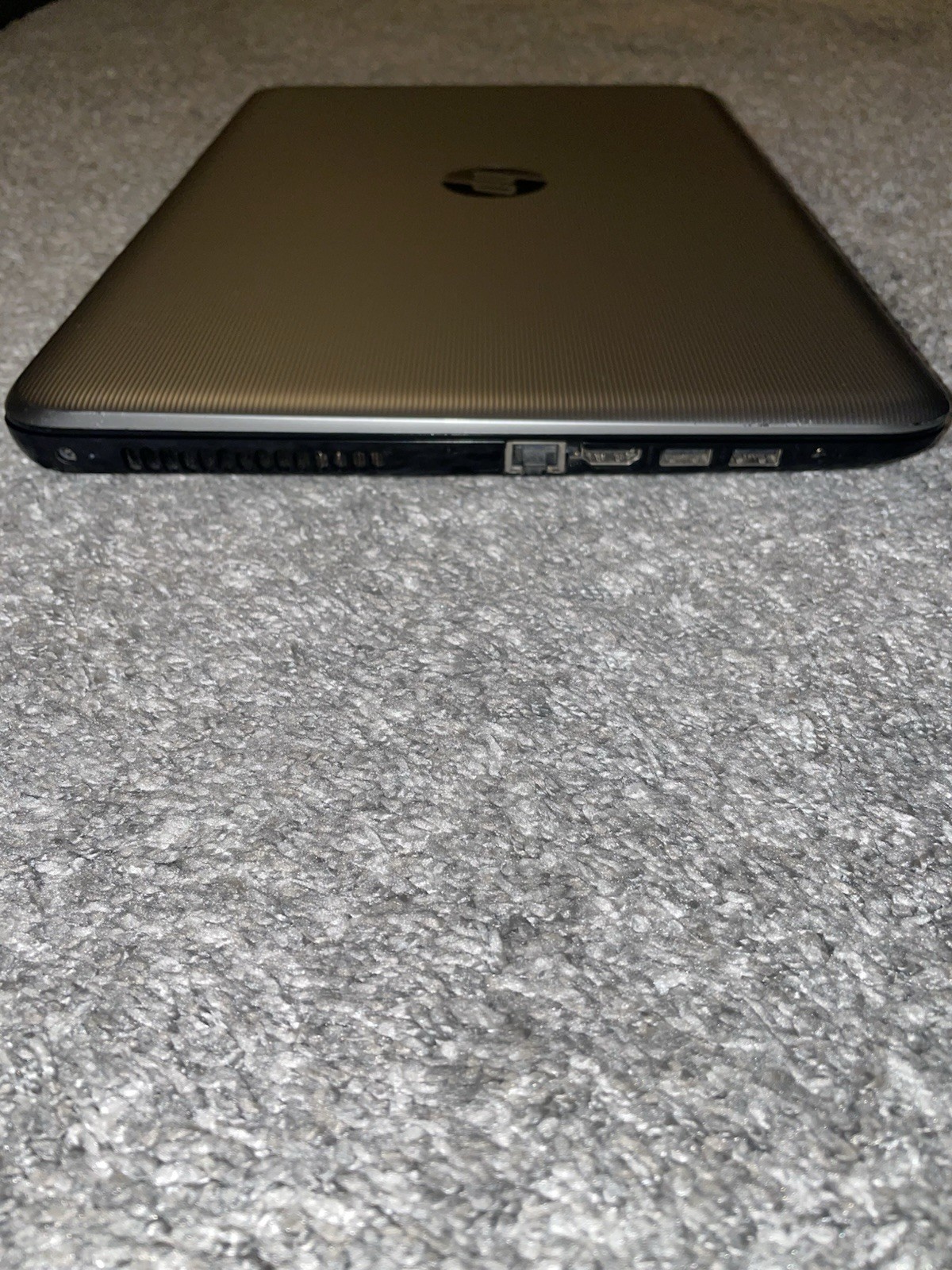HP 15.6″ 15-ay087cl Flagship Laptop/Intel i7-6500U/12GB RAM/1TB HDD/W10H, Silver