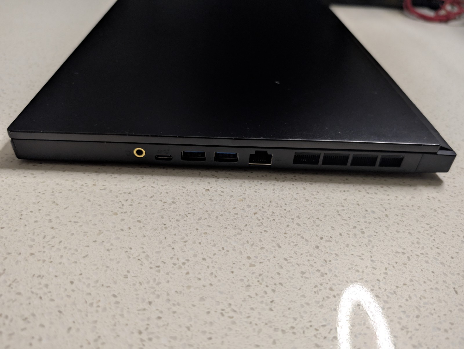 MSI GS66 Stealth 10SE-044US CHASSIS (Screen,Keyboard,Battery,Touchpad,Hinges..)