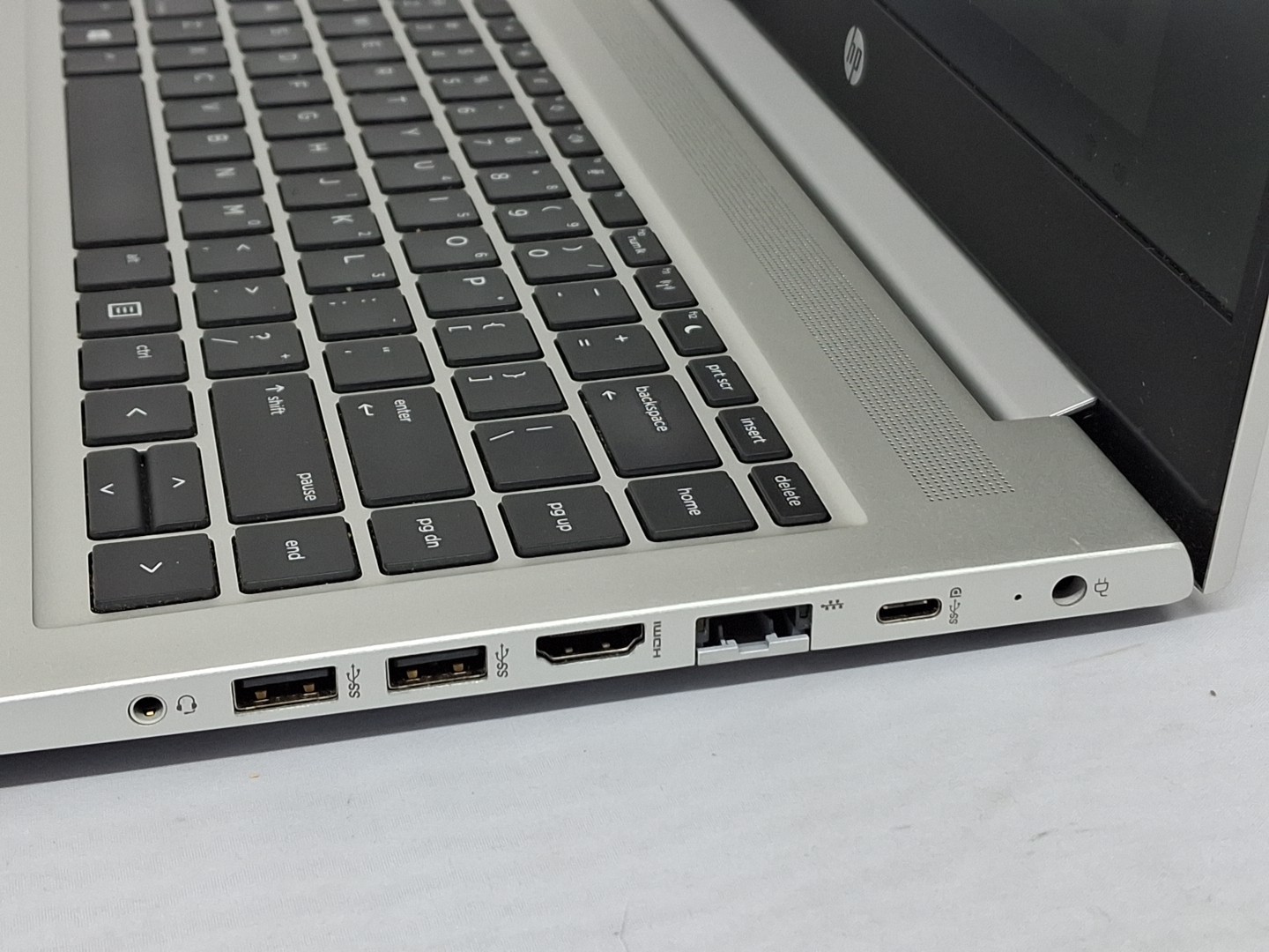 HP ProBook 440 G7 – i5-10210U – 256GB, 8GB – Windows 11, 14″ – Adapter included