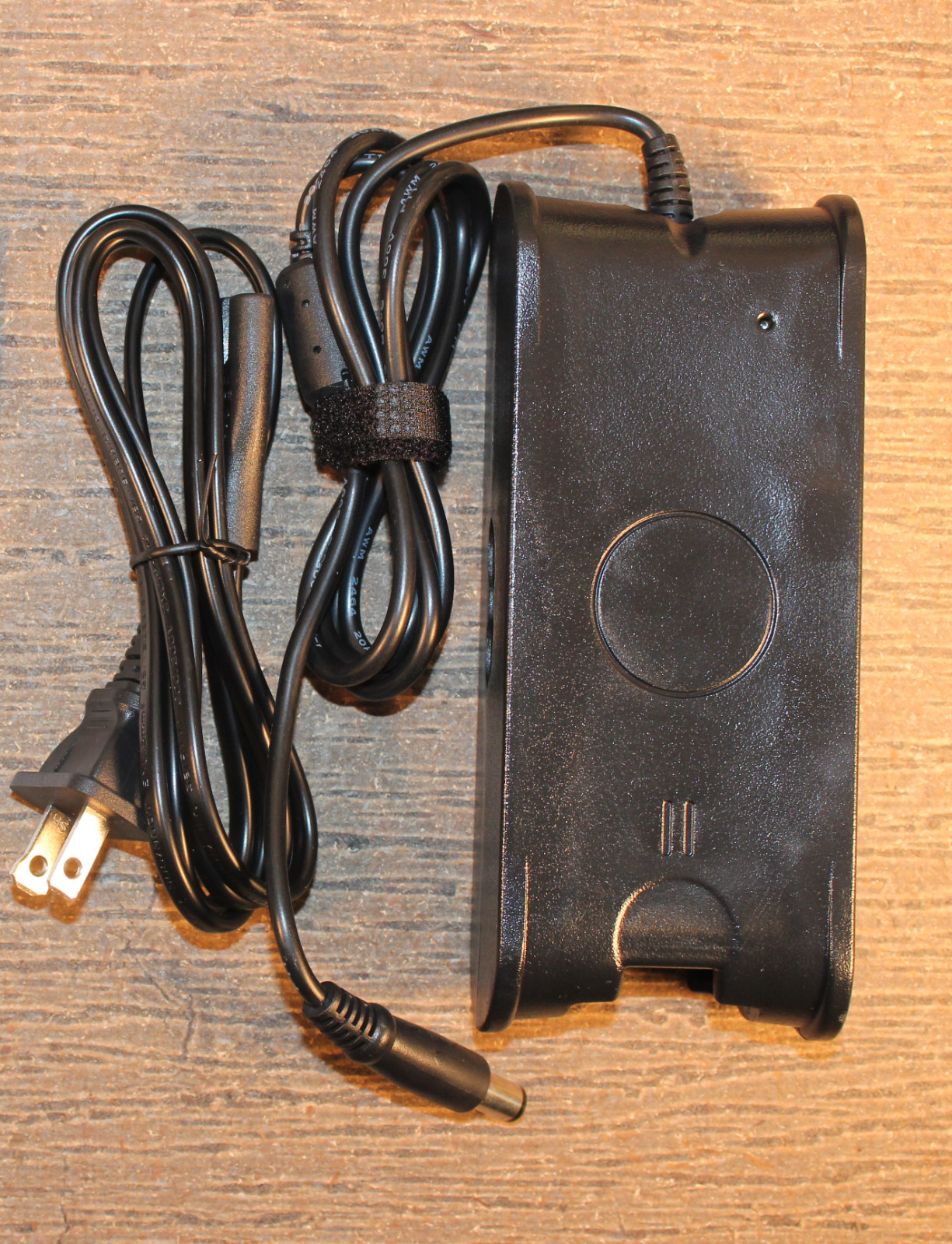 Dell E5500 (2.40GHz/2GB/120GB/DVD) WXGA , SERIAL Port, WINDOWS XP, 7, or 10 Pro