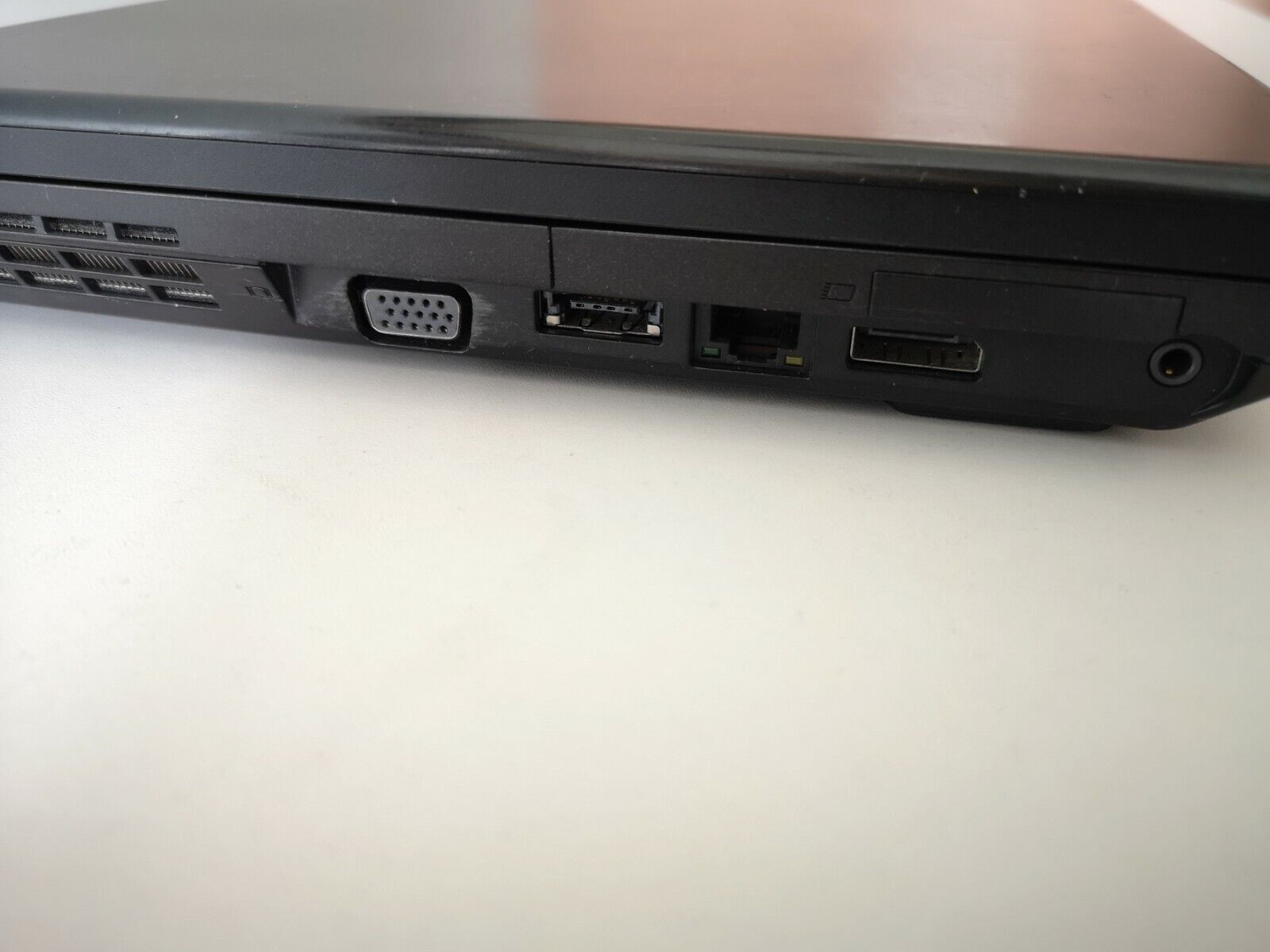 Laptop Lenovo ThinkPad L412 14.1 inch HD i5-520M, 2GB/160GB HDD Windows 7 Pro