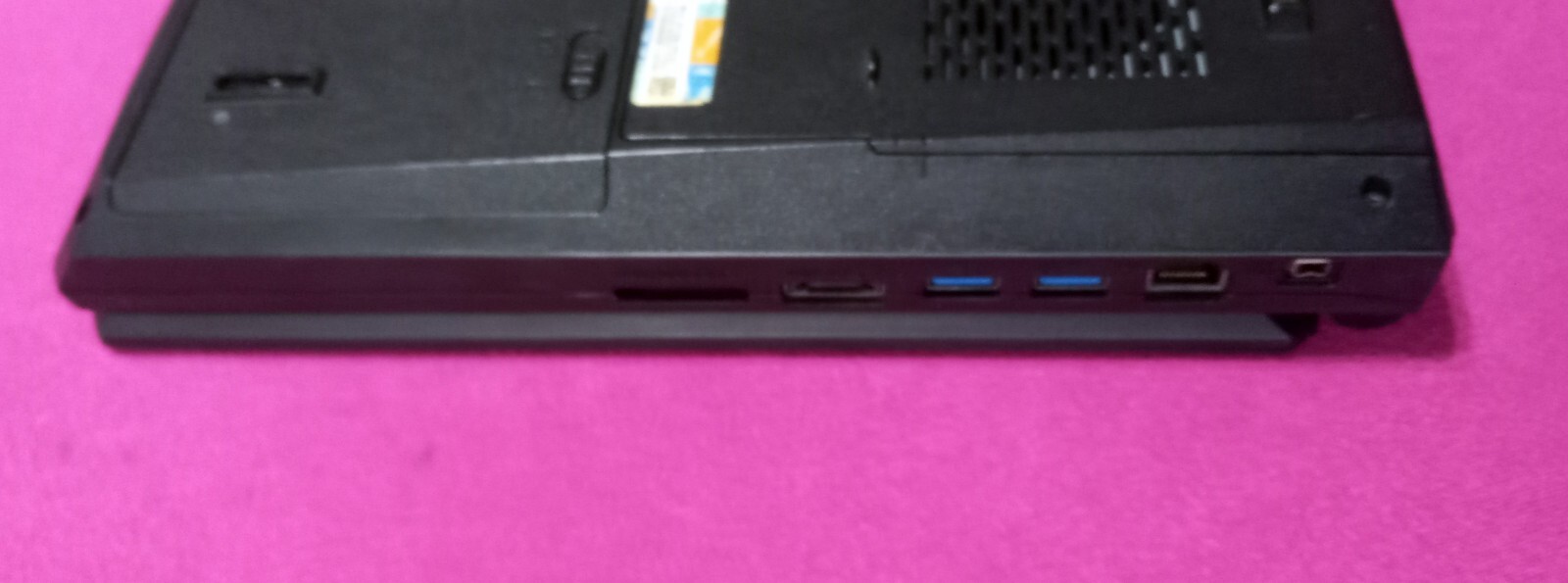 Sager Clevo NP8268 P157SM I7-4810mq 2.8-3.8Ghz 24GB 512GB NVIDIA Quadro P3200