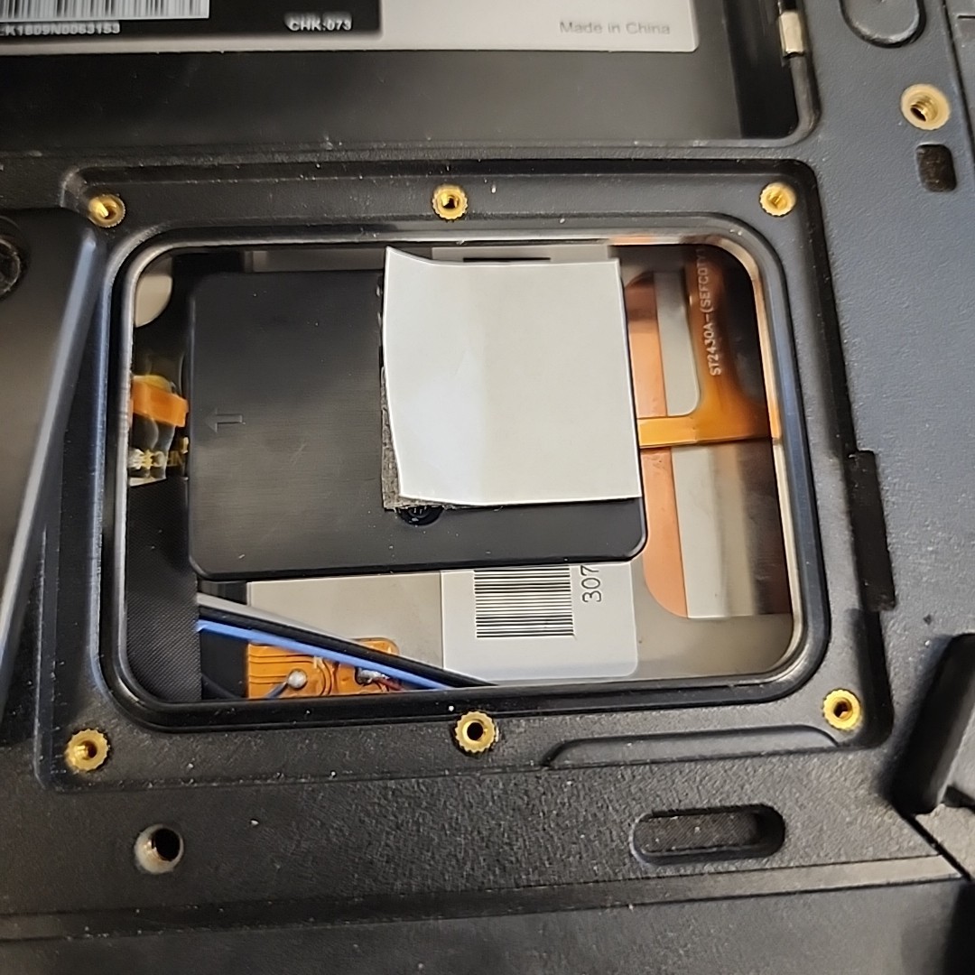 (2) T1180 256GB + (1) T1150 64GB MobileDemand Tablets Lot – Broken – Parts Only