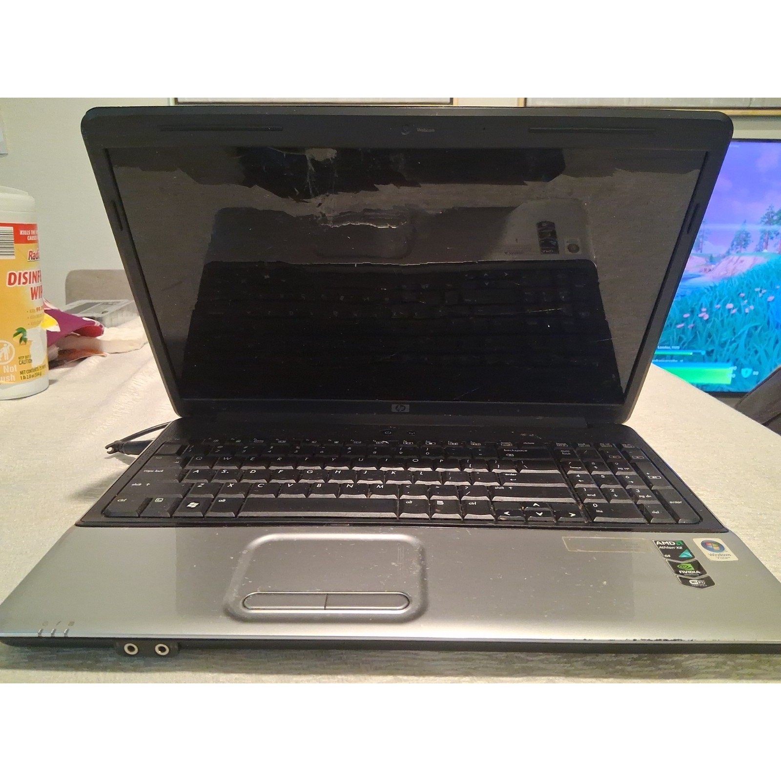 HP G60-249WM 15.6″ Laptop AMD Athlon X2 NVIDIA | DEAD NO POWER CRACKED SCREEN