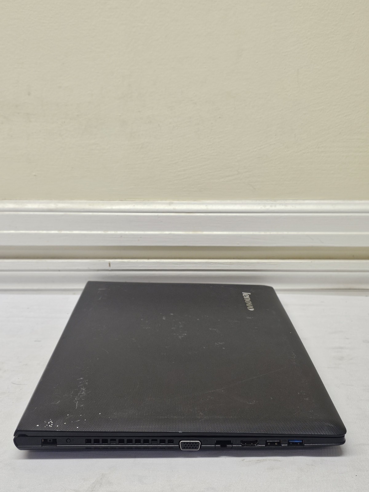 Lenovo 650-80 Laptop – i3-4030u – 4GB RAM – 1TB HDD – BAD BATTERY – Windows 10