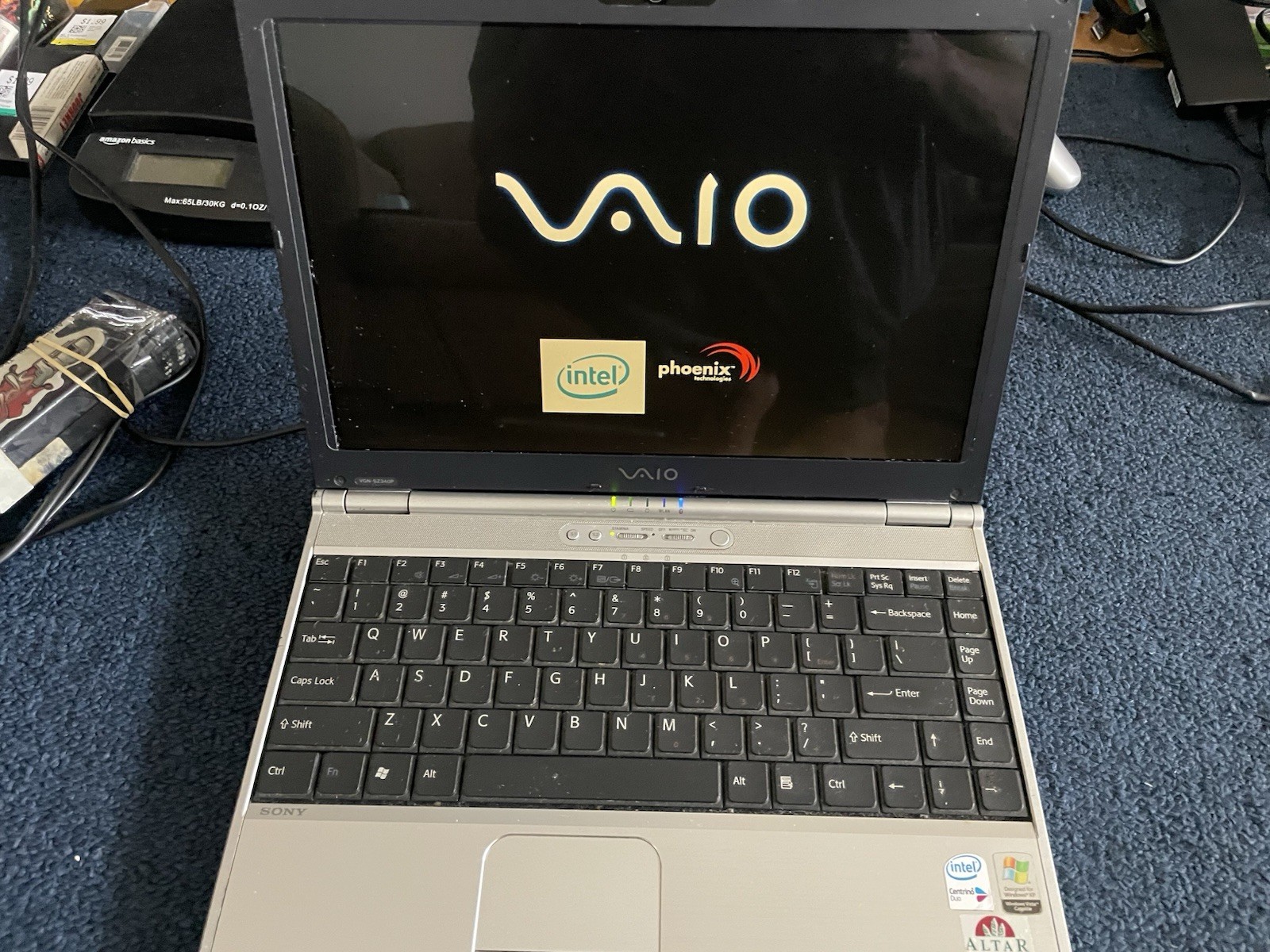 SONY VAIO VGN-SZ340P Laptop Intel CORE2 T7200 2.5GB RAM 120GB HDD Win 7 Ultimate