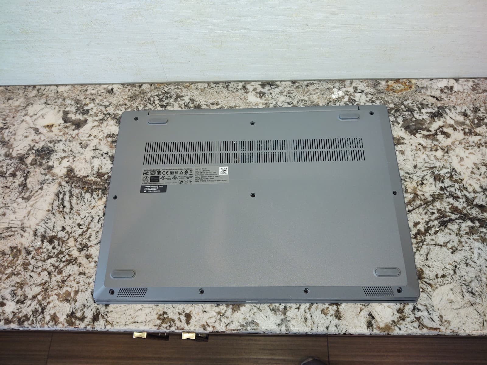 Great laptop for school, work or retro gaming Lenovo IdeaPad 3 15.6″