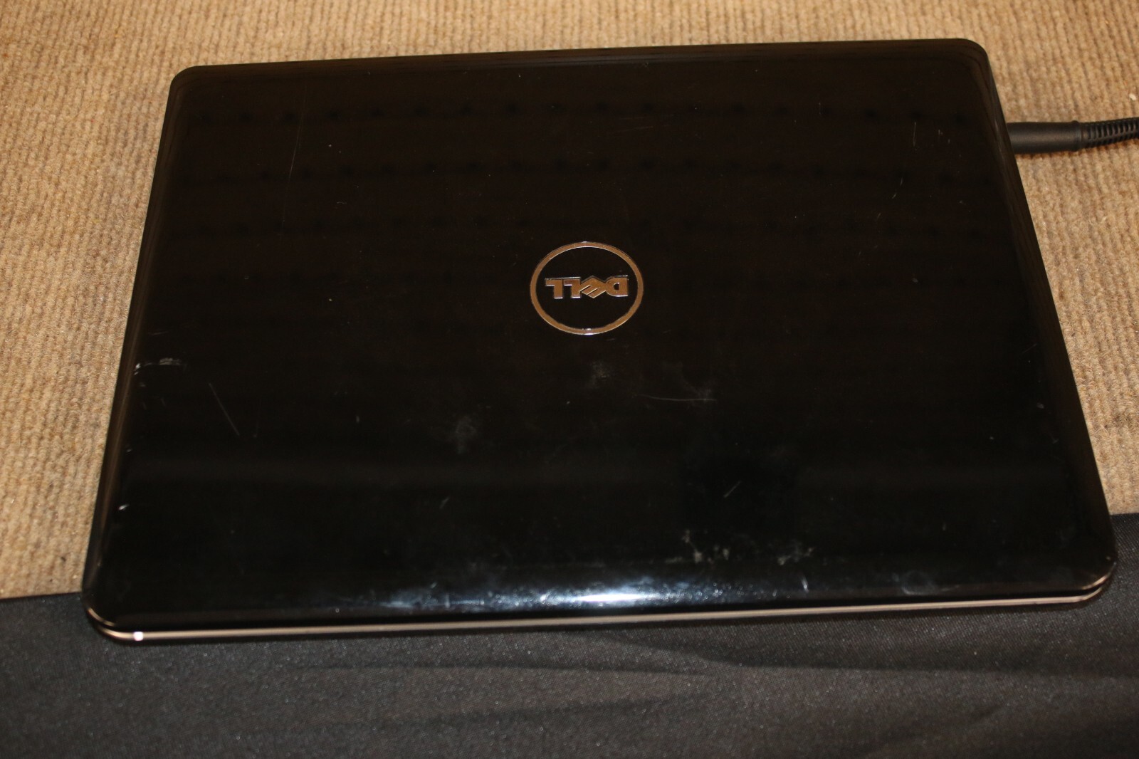 Dell Inspiron 11z PO3T Celeron 1.3ghz 2gb Ram Win 7 Home Premium WORKS!