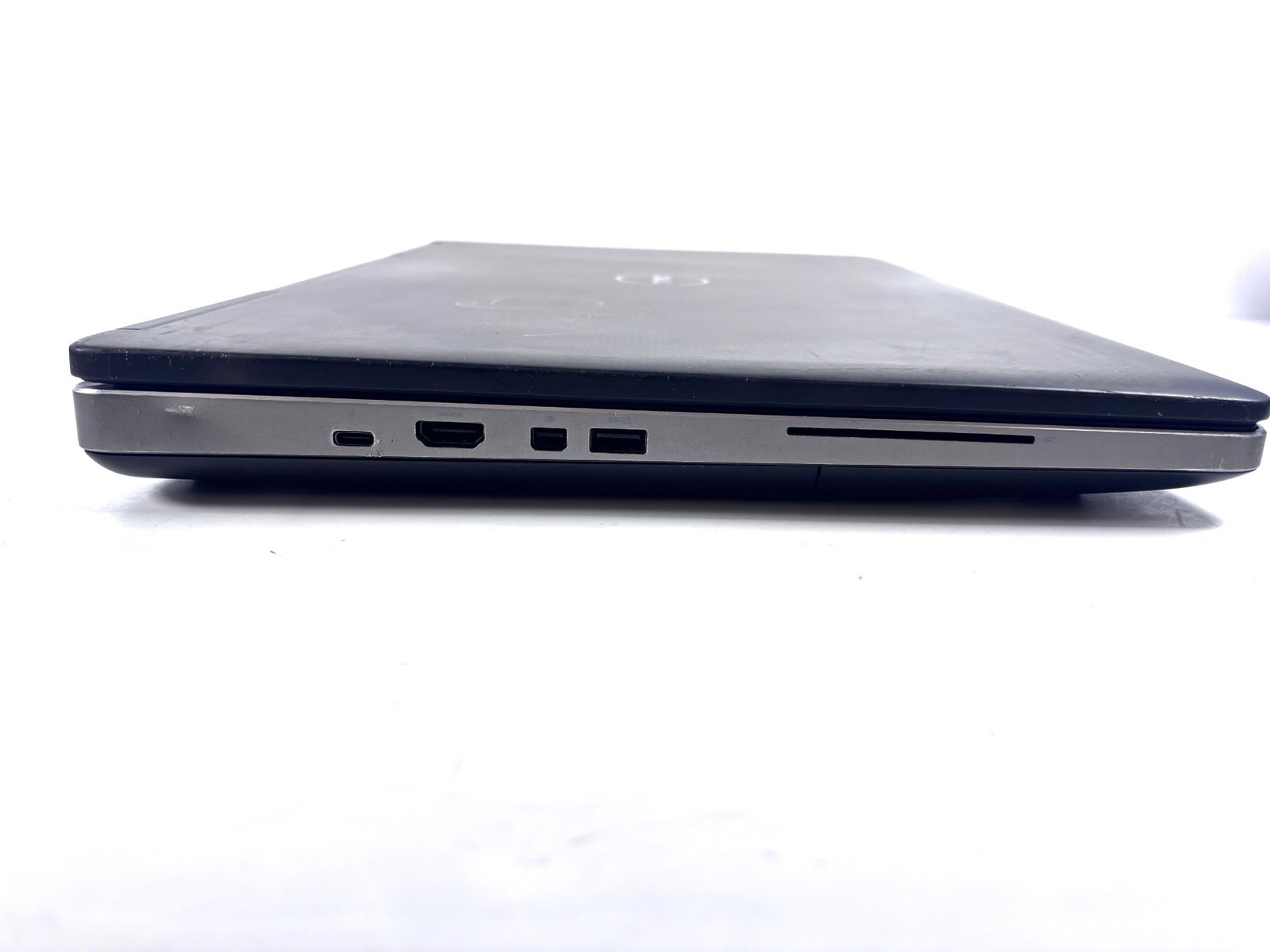 Dell Precision 7720 – 17.3″ FHD, 2.8GHz i7, 16GB RAM, 512GB SSD, Windows 11