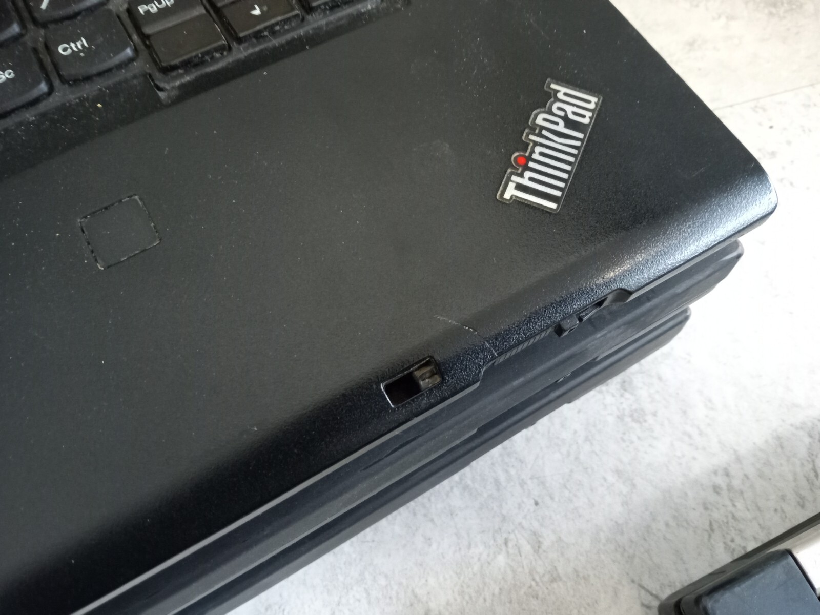 Lot of 4 – Lenovo ThinkPad T520 T530 15″ Laptops Intel i5 *PARTS / REPAIR* -RR