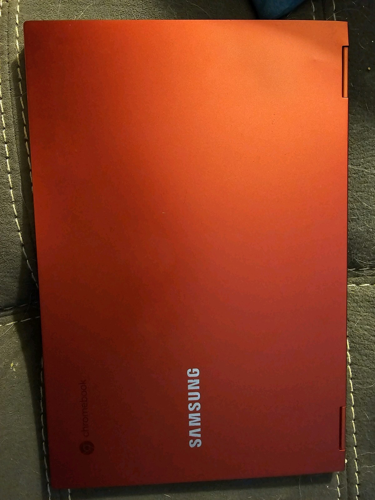 Samsung Galaxy Chromebook 13.3″ (256GB SSD, 8GB PLS READ DESC, AS IS
