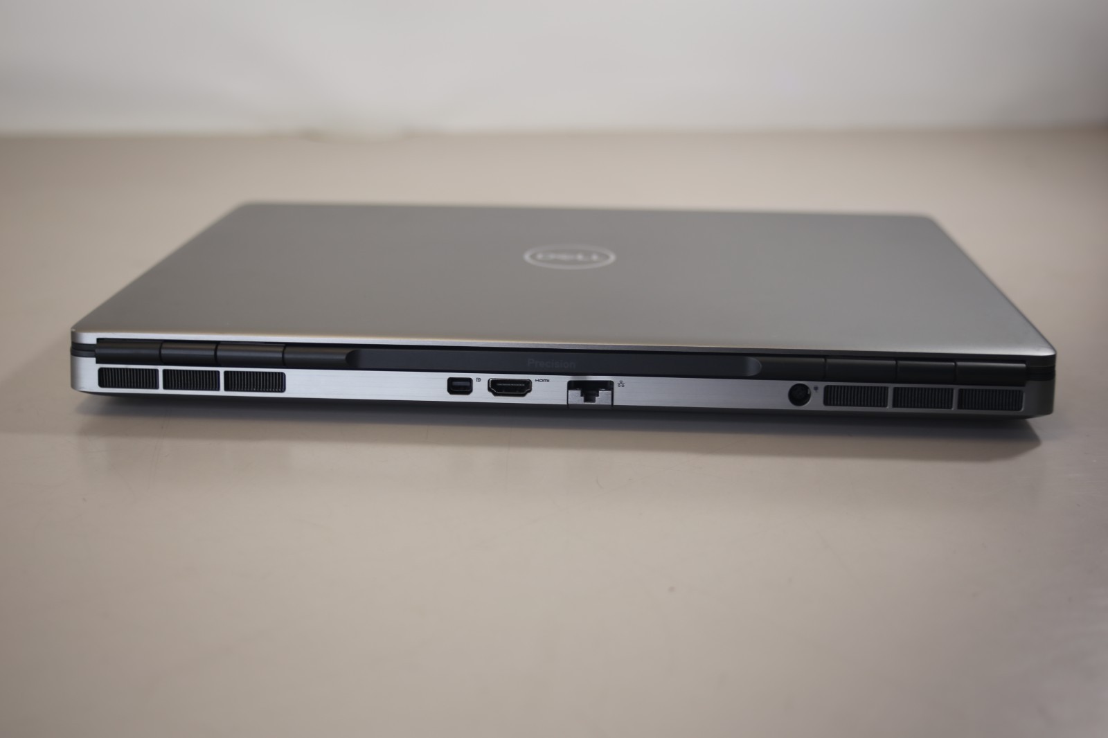 Dell Precision 7560 15.6″ Core i9-11950H 32GB 256GB Nvidia RTX A3000 Win 11P