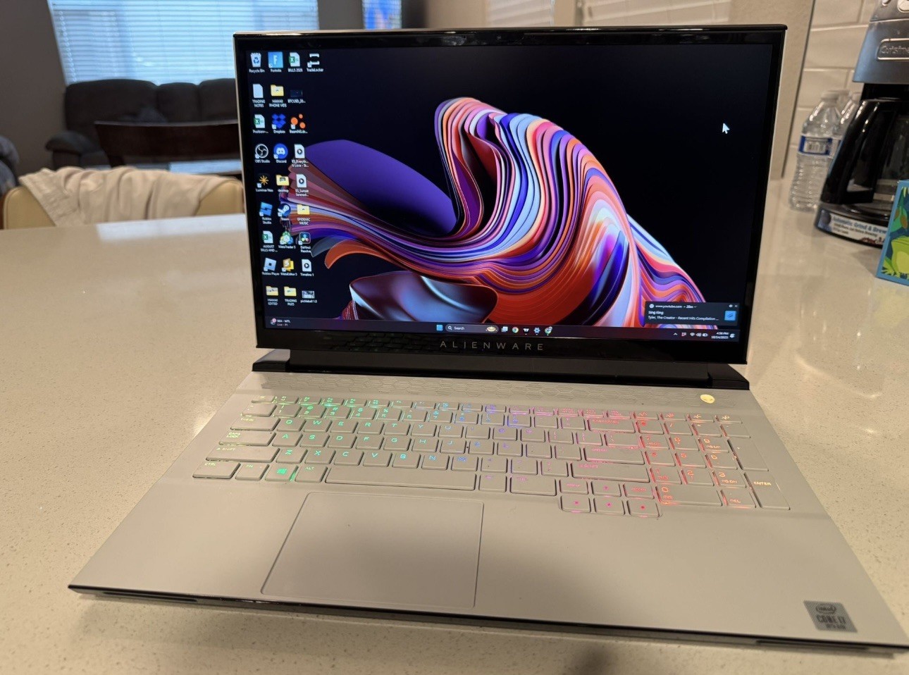 Alienware M17 R3 17.3 inch (1TB, Intel Core i7 10th Gen., 16GB) Gaming Laptop