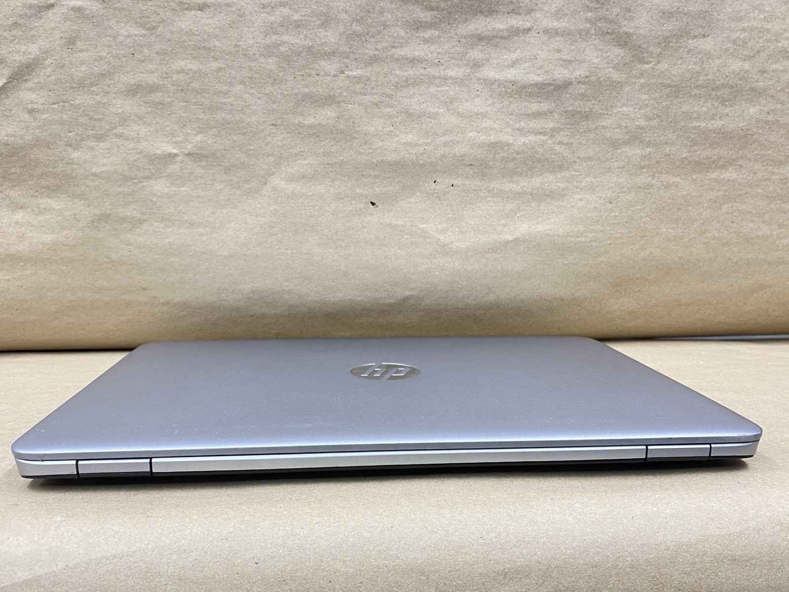 HP mt43 – 14″ FHD – AMD PRO A8-9600B – 4GB – 128GB – Win 10 – READ