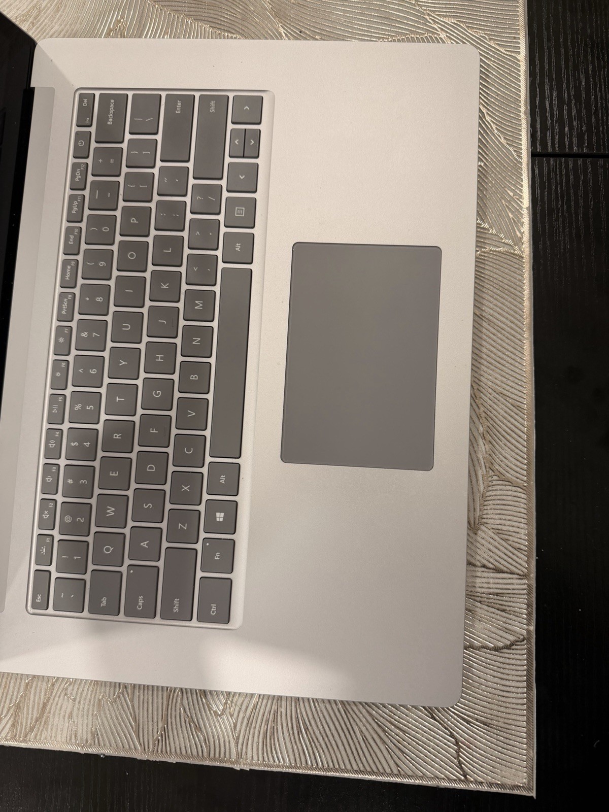 MS Surface Laptop 3 – Intel Core i7 – 16 GB RAM | 512GB SSD | Win 11 – CAD $420