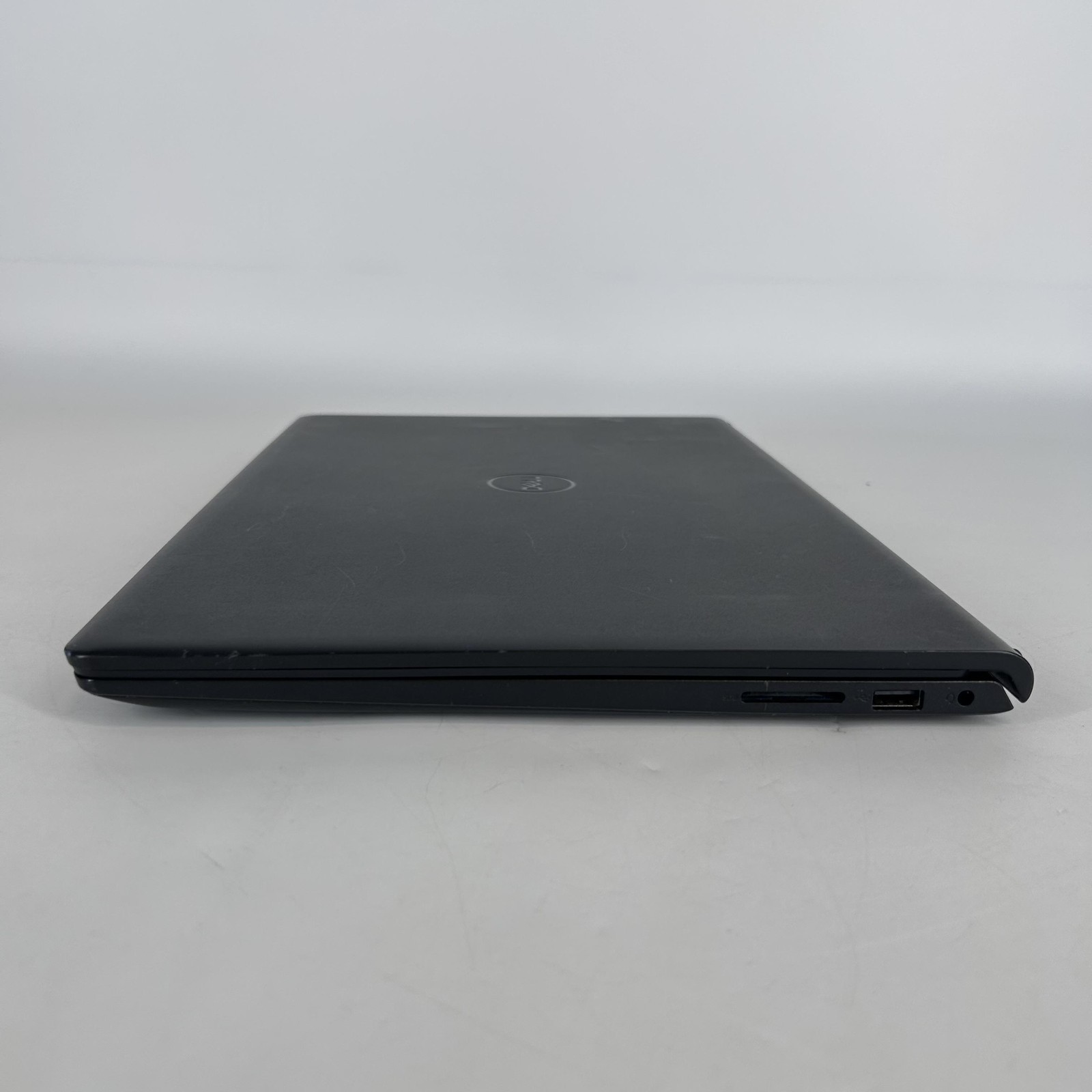 Dell Inspiron 3520 15.6 Black FHD 1.7 GHz i7-1255U 16GB 512GB SSD Fair