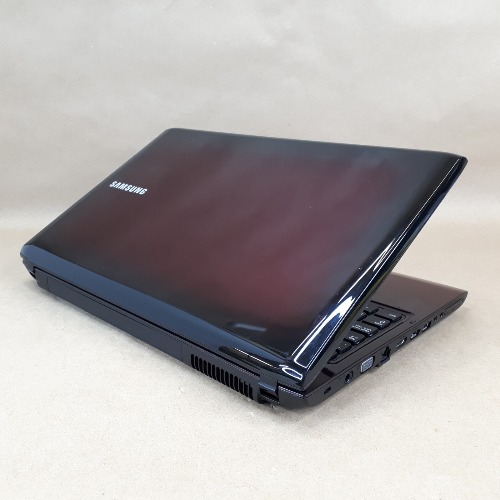 Samsung R580 15.6″ Laptop i5-1st Gen 2.53GHz NVIDIA 4GB RAM 500GB Win7HP H4064