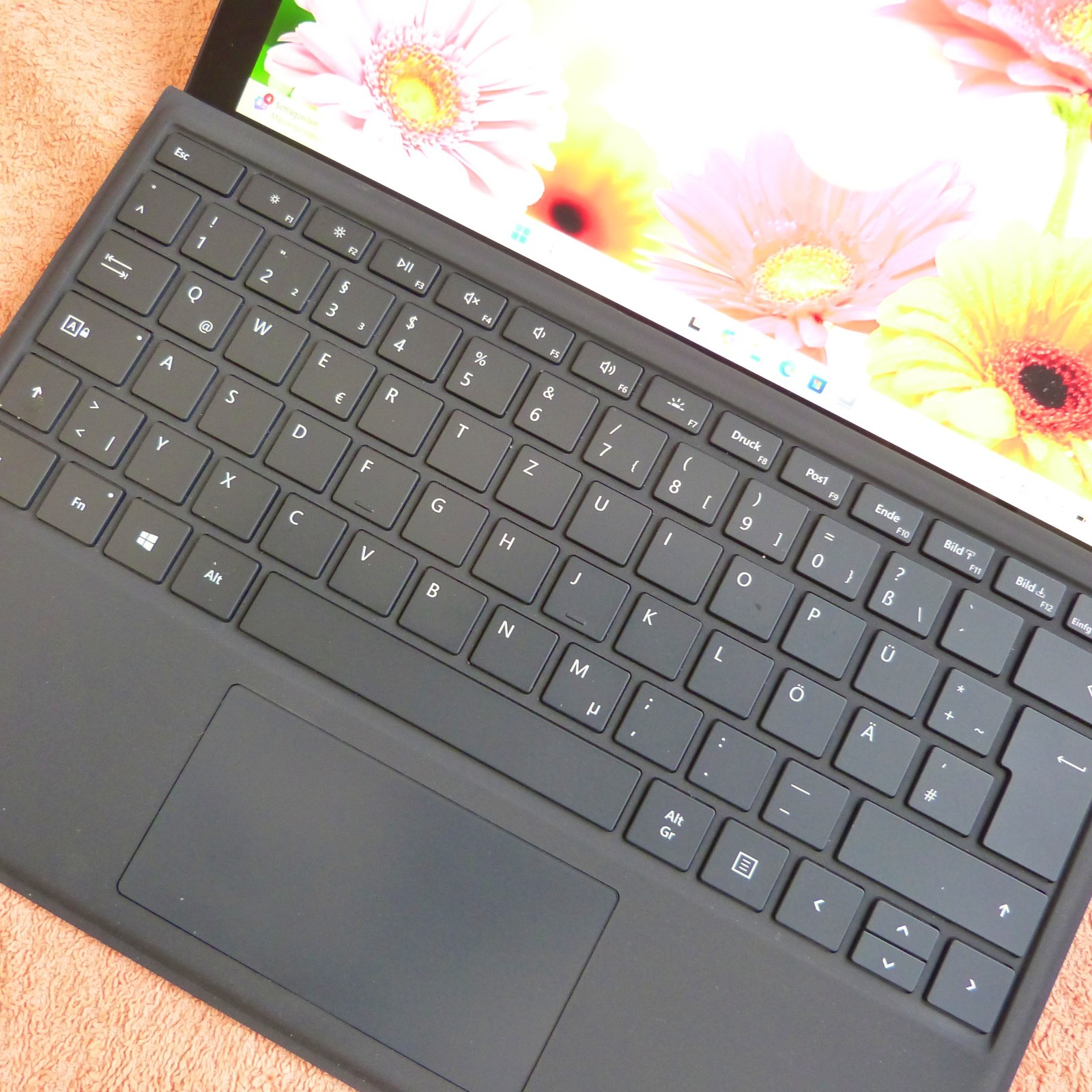 XXL LOT Surface Pro 7 PLUS 256GB Convertible 12″ 2K QHD TOUCH Windows 11