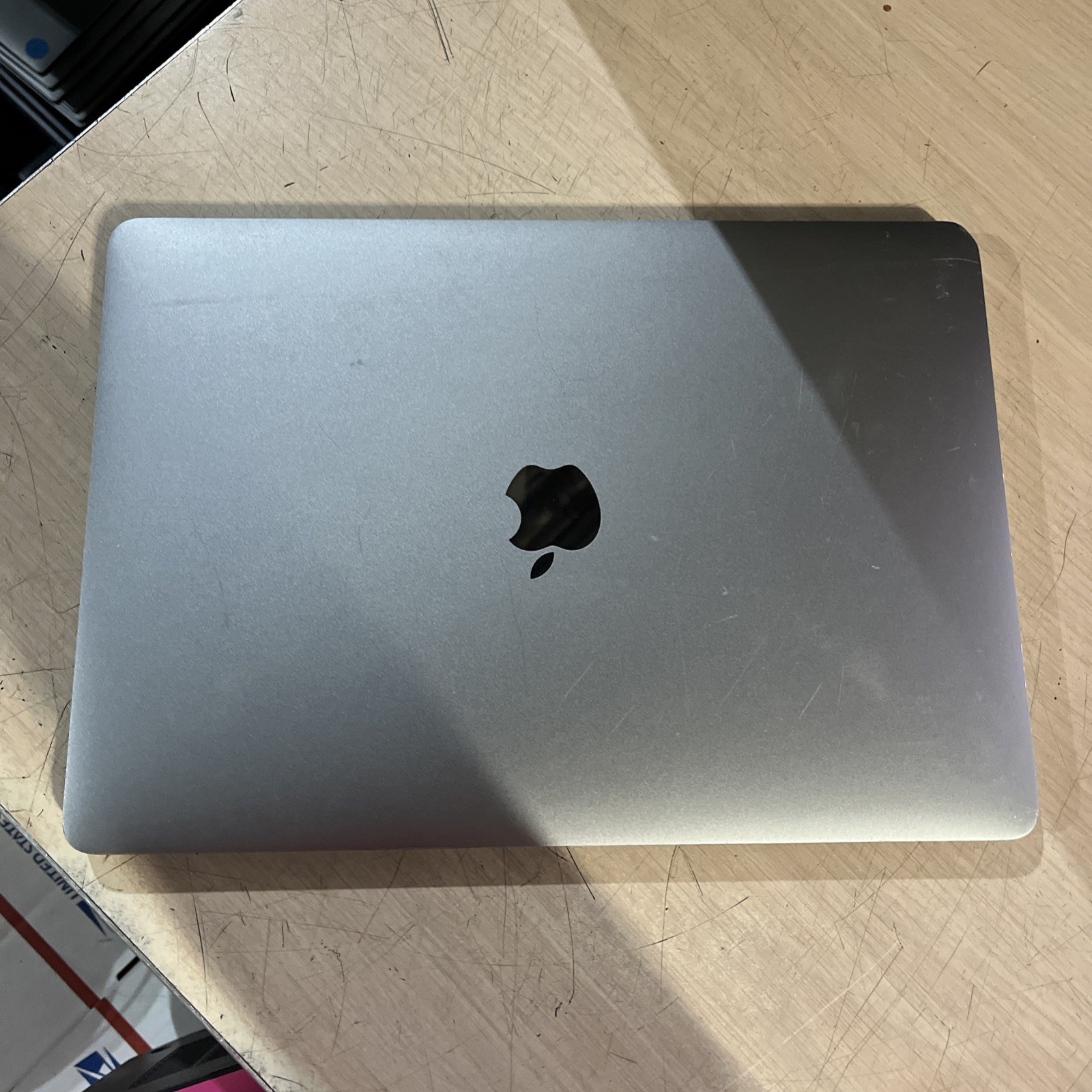 APPLE MACBOOK PRO 13″ MID-2017 CORE I5-7360U 2.3GHZ 8GB RAM NO SSD