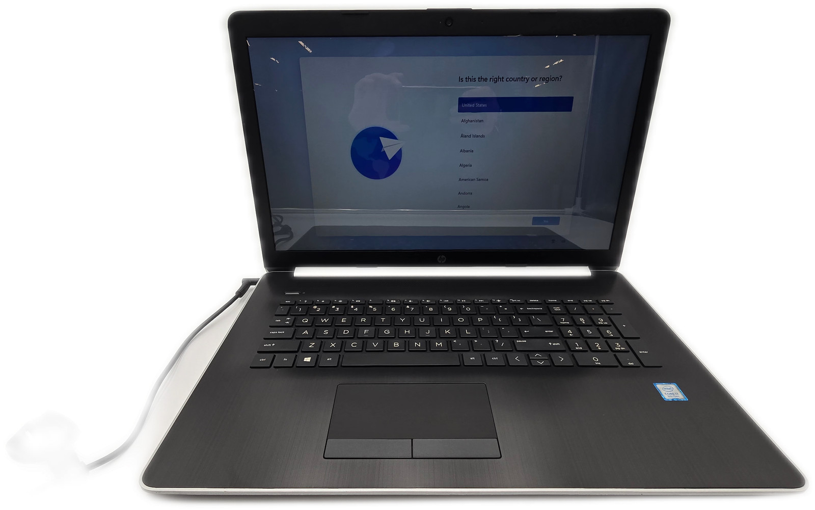 HP Pavilion 17-by1023cl i7-8th Gen 8GB 256GB SSD Windows 11 Home