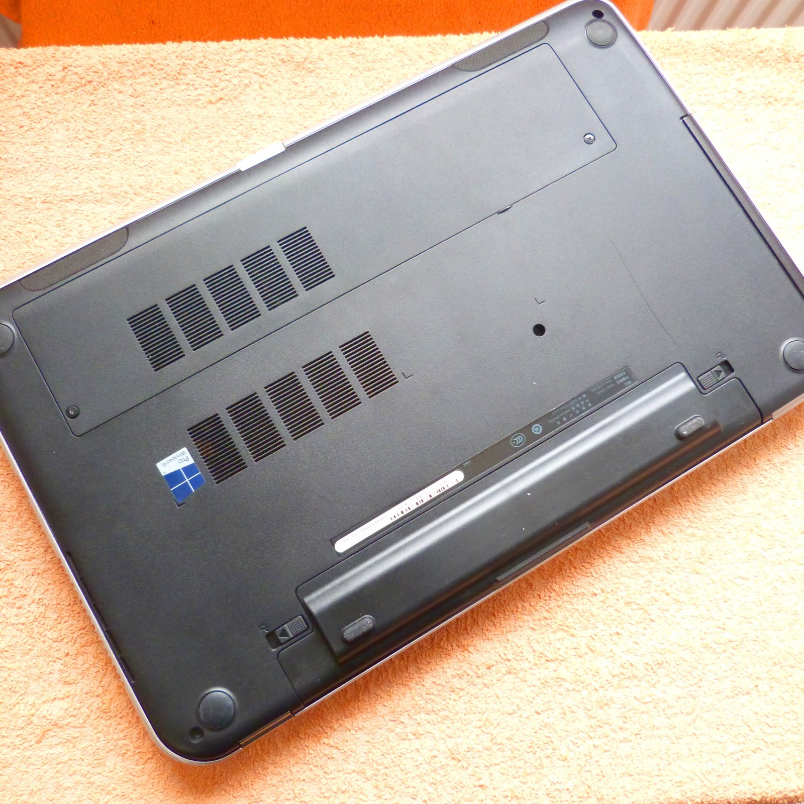 Dell 5721 17R 17″ HDPLUS SPECIAL EDITION l 8GB RAM NEW l SSD Windows 10 HDMI
