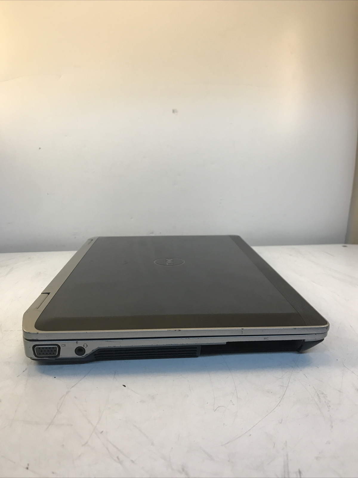 Dell Latitude E6320 i5-2520M 2.50GHz 2GB RAM No HDD Boot to BIOS broken Keys