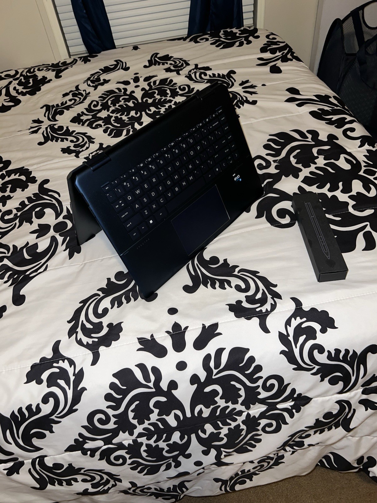 HP Spectre x360 16″ 2-in-1 Laptop Intel i7 16GB RAM 1.86TB SSD Touchscreen Pen