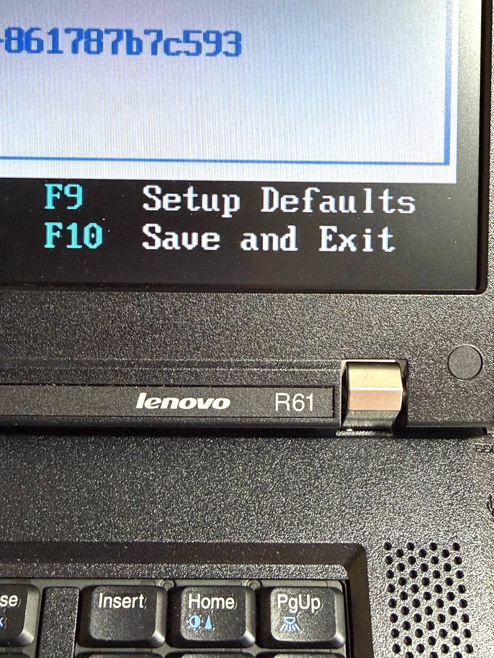 IBM Lenovo ThinkPad R61 Laptop Core 2 Duo 2.4GHz 2 GB RAM “Read”