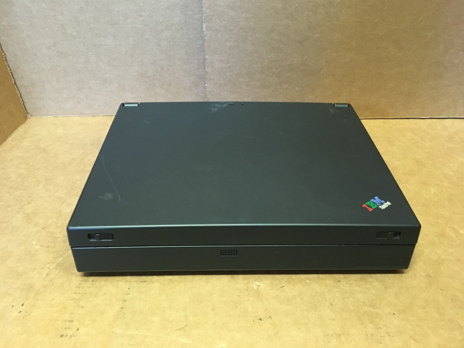 Vintage IBM ThinkPad TYPE 2635 IBM ThinkPad 380 PENTIUM MMX FOR Parts
