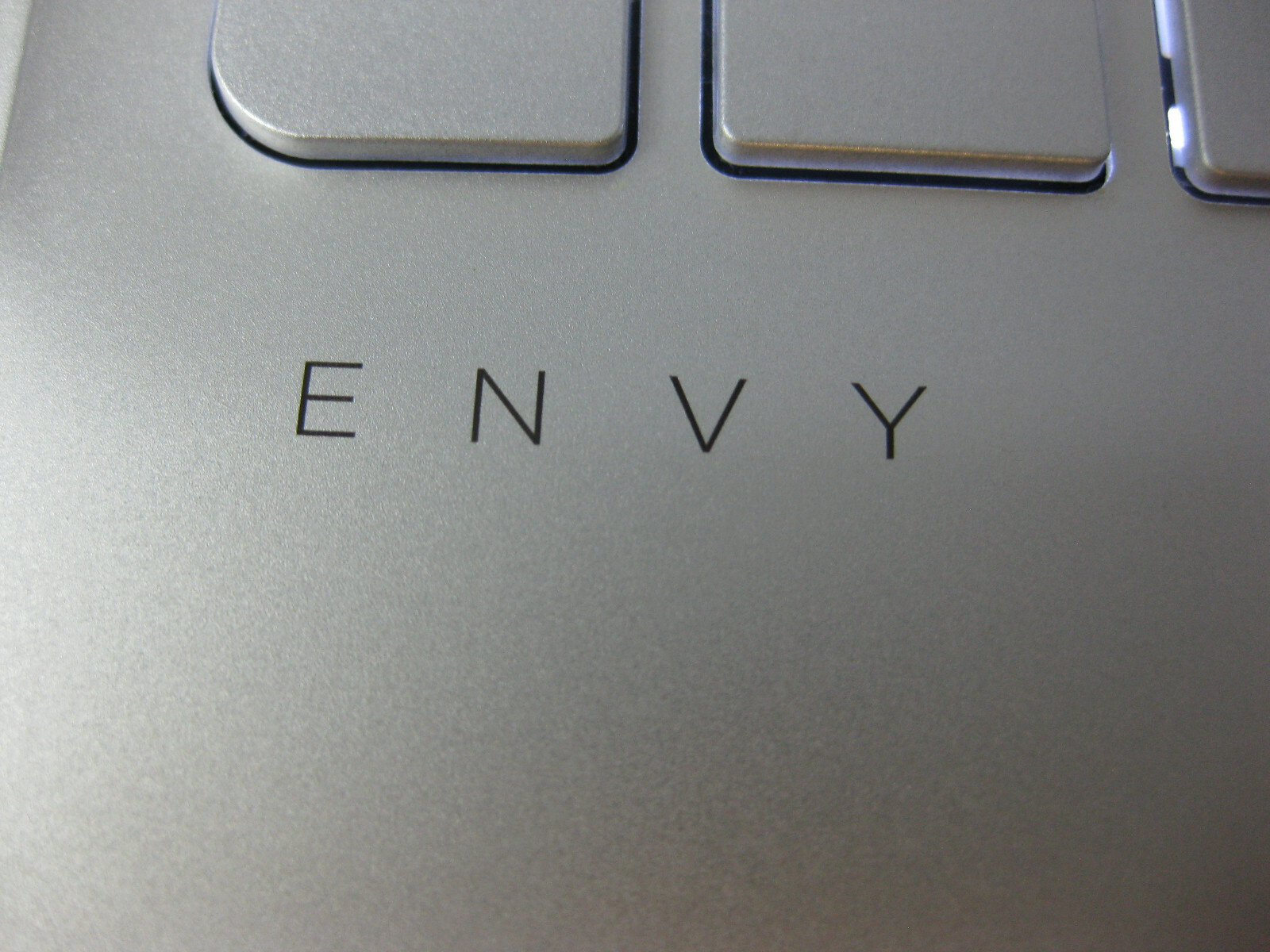 HP Envy 13-ab067cl Laptop i7 7500U 8GB Ram 256GB SSD Windows 10 Free Ship