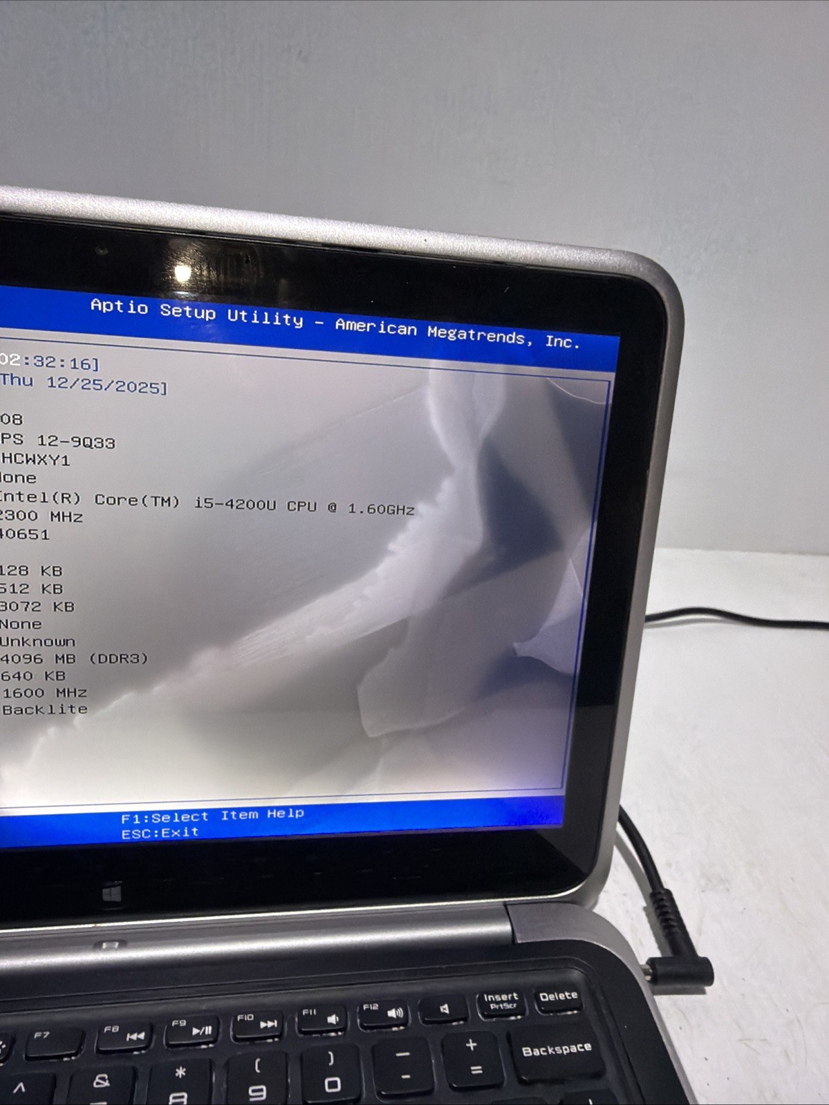 Dell XPS 12-9Q33 Laptop i5-4200u 4gb Ram No Drives Boots Bios Water DMG