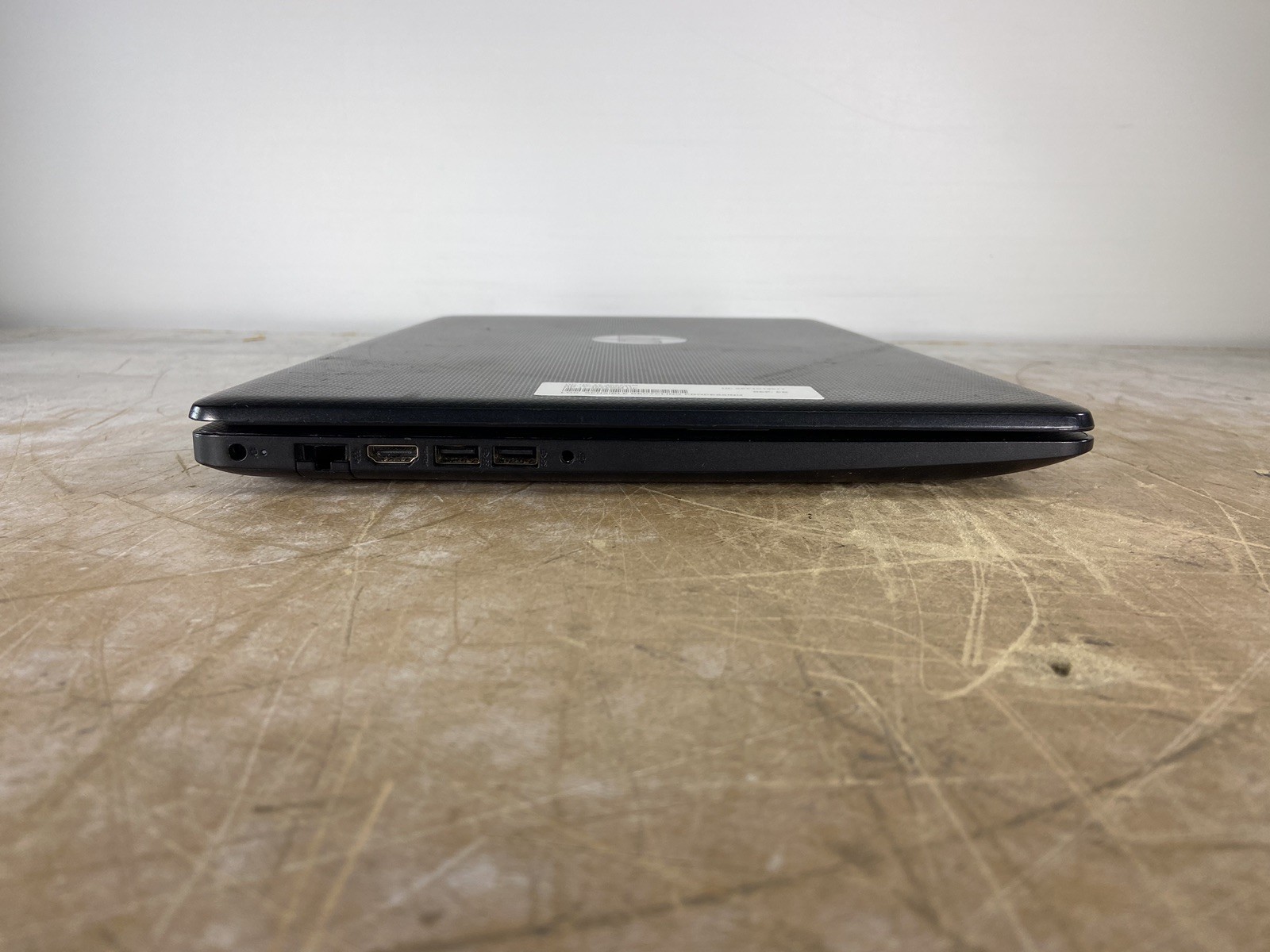 HP 17-BY3635CL i3-1005G1 @ 1.20GHz, 4GB RAM, NO HDD/OS