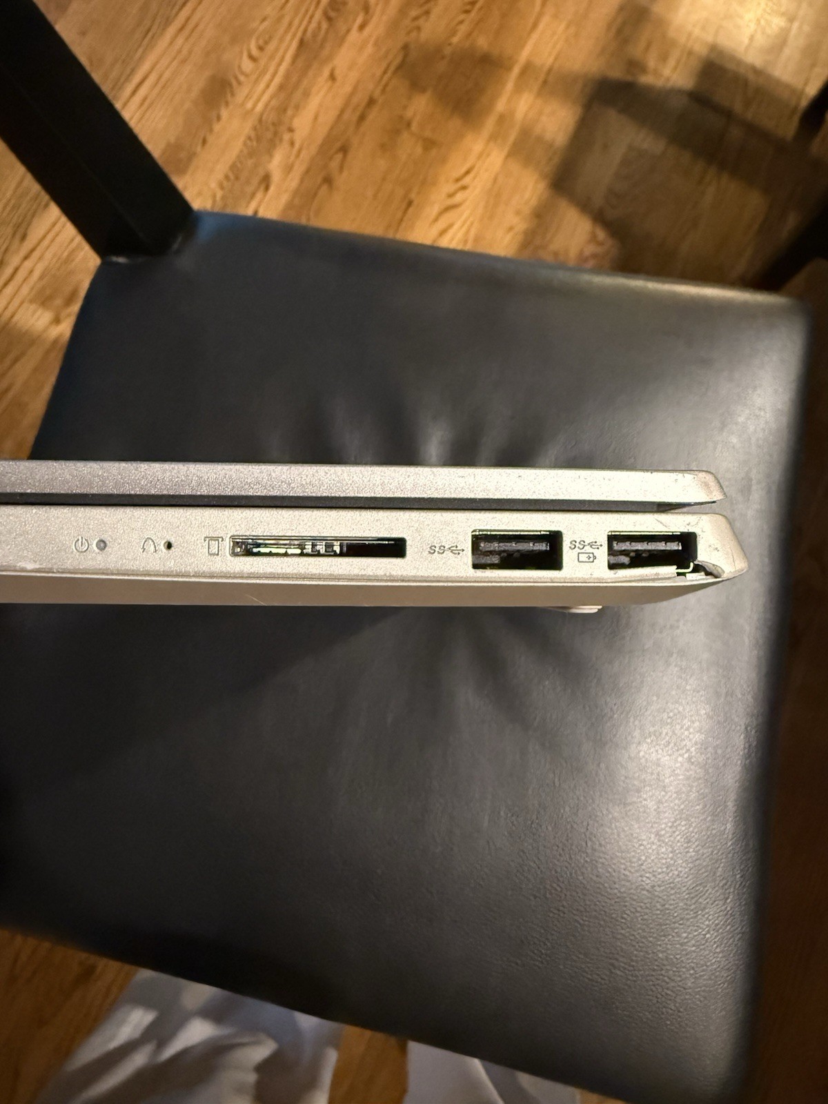 Lenovo IdeaPad S340-15API 15.6″ AMD Ryzen 5-3500U 8GB RAM 256GB SSD Win-11