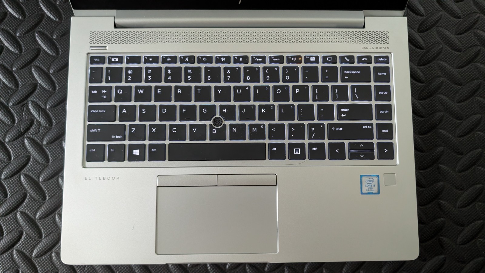 HP EliteBook 840 G5 laptop (i5 8250U 1.6GHz 8GB RAM 256GB SSD Win11P) w/ DOCK