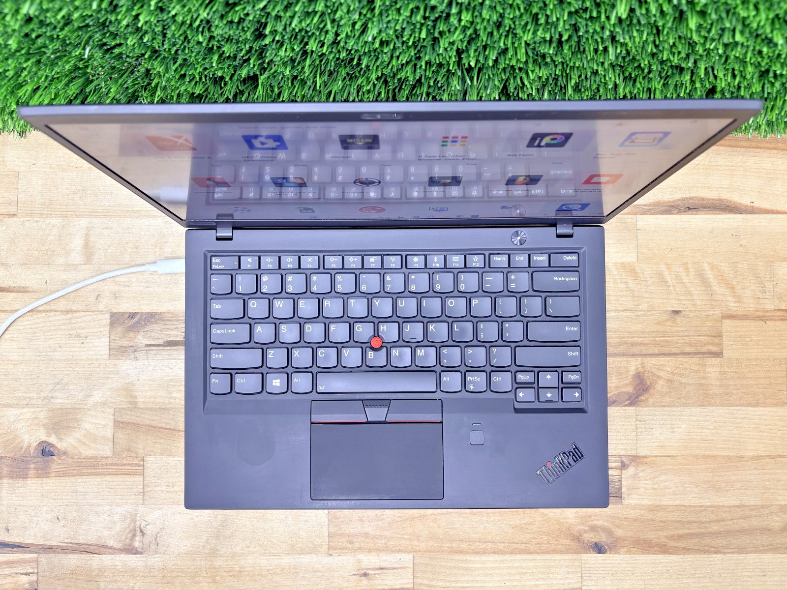 Lenovo ThinkPad x1 Carbon Gen 6 Core i7-8th Gen 1.90GHz 16GB RAM 256GB SSD W11P*