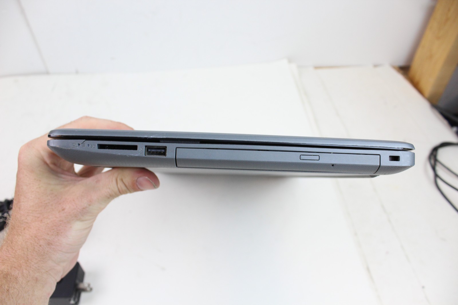 HP Laptop 15-DB0091NR 15.6″ AMD E2 1.5GHz 4GB RAM 500GB HDD w/ OS
