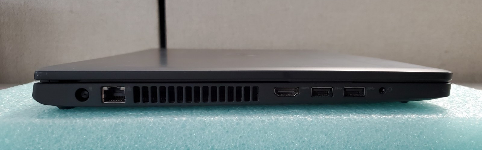 Dell Latitude 3560 15.6″ i3-5015U 4GB RAM No HD/OS *BIOS/No battery* | C686